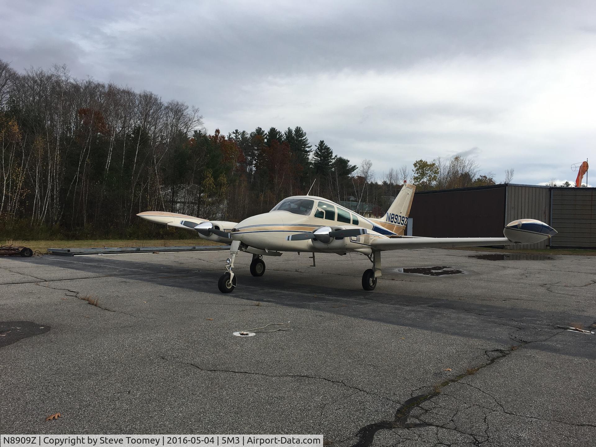 N8909Z, 1961 Cessna 310G C/N 310G-0009, Beautiful fast plane