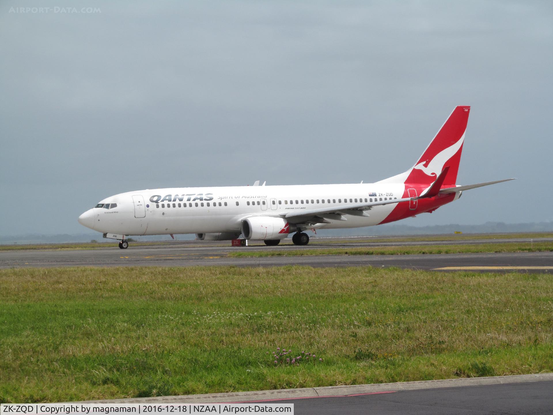 ZK-ZQD, 2011 Boeing 737-838 C/N 34203, leaving for oz