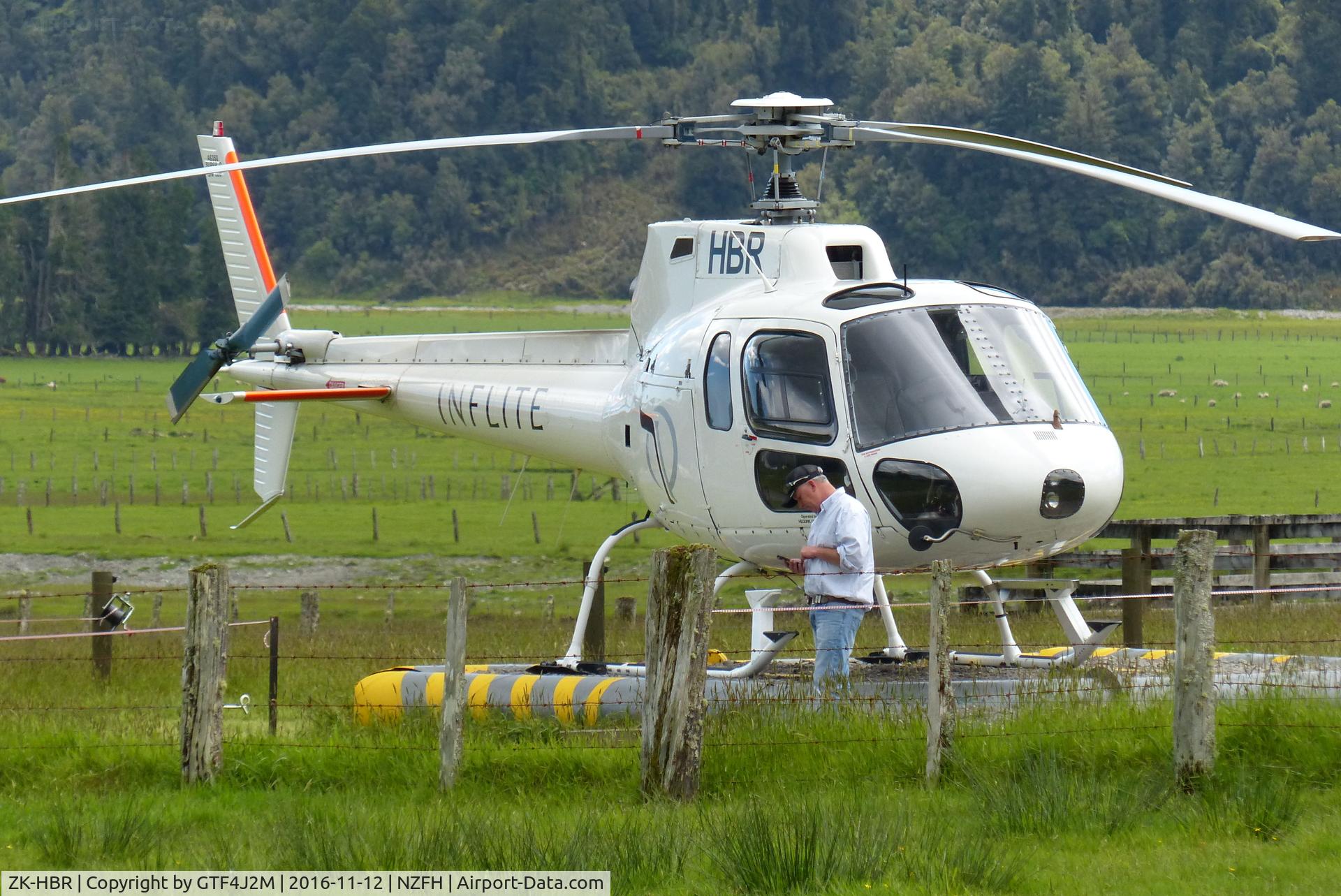 ZK-HBR, Aerospatiale AS-350D AStar Mk3 C/N 1386, ZK-HBR at Fox Glacier airfield 12.11.16