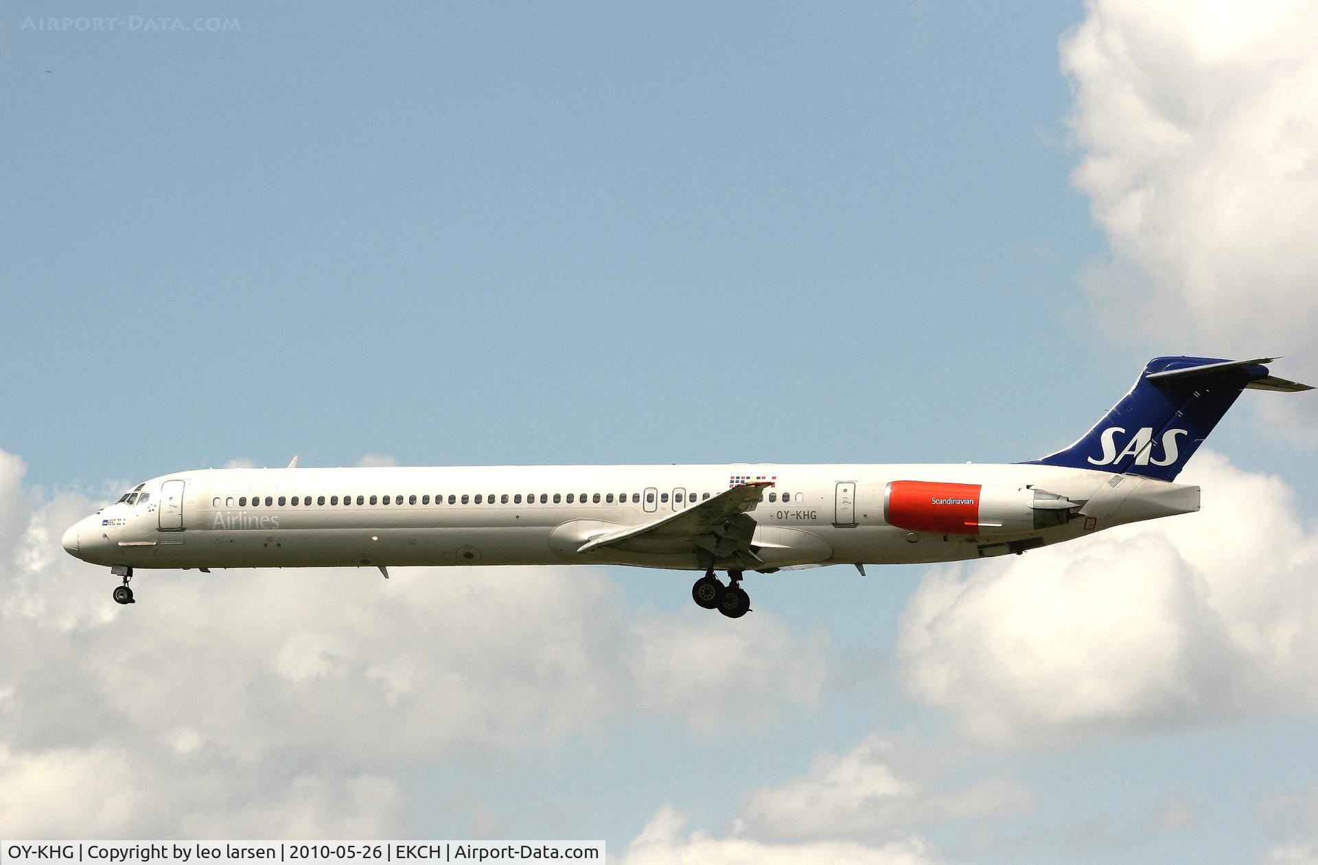 OY-KHG, 1988 McDonnell Douglas MD-82 (DC-9-82) C/N 49613, Copenhagen 26.5.10