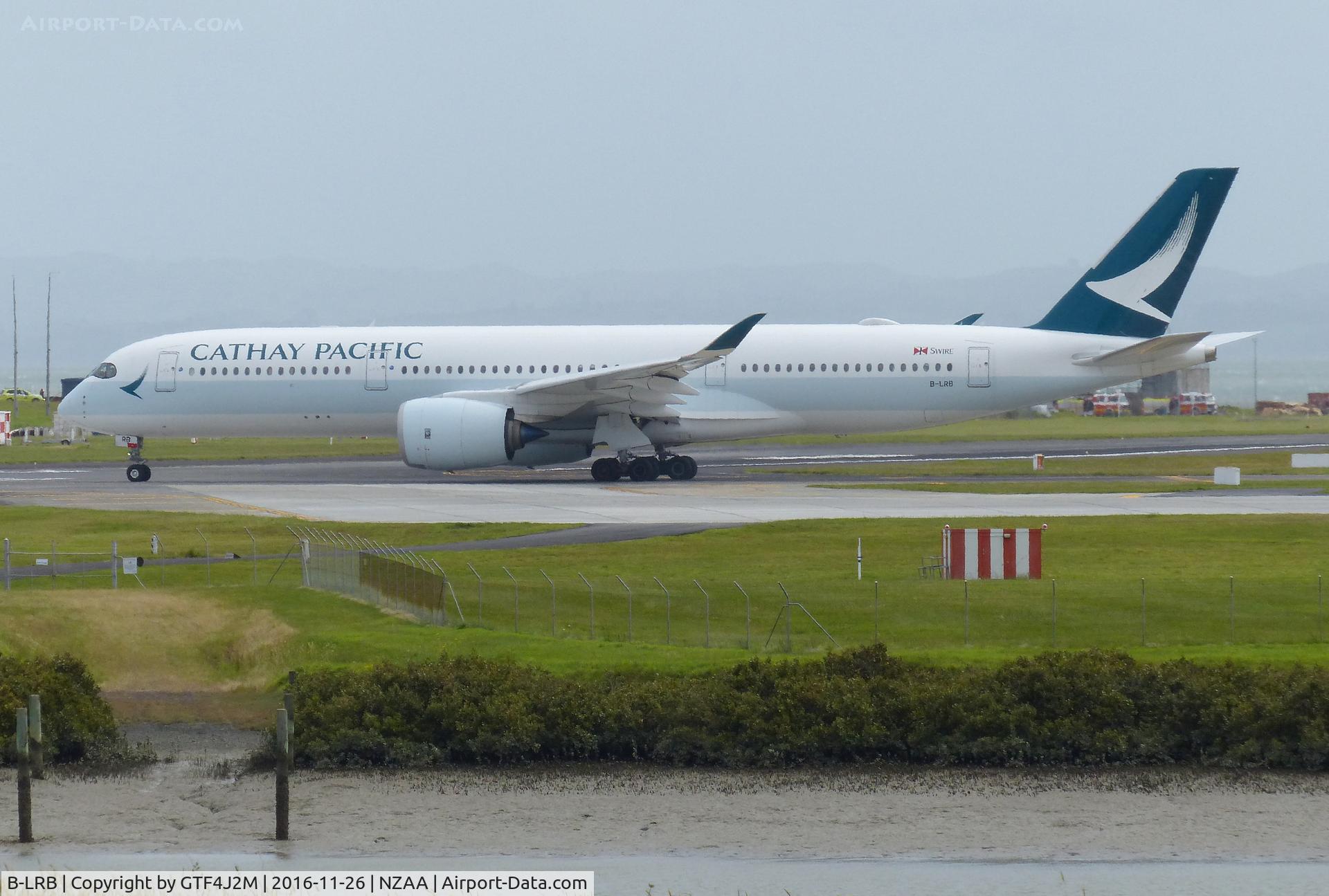 B-LRB, 2016 Airbus A350-941 C/N 032, B-LRB  Cathay Pacific  at Auckland 26.11.16