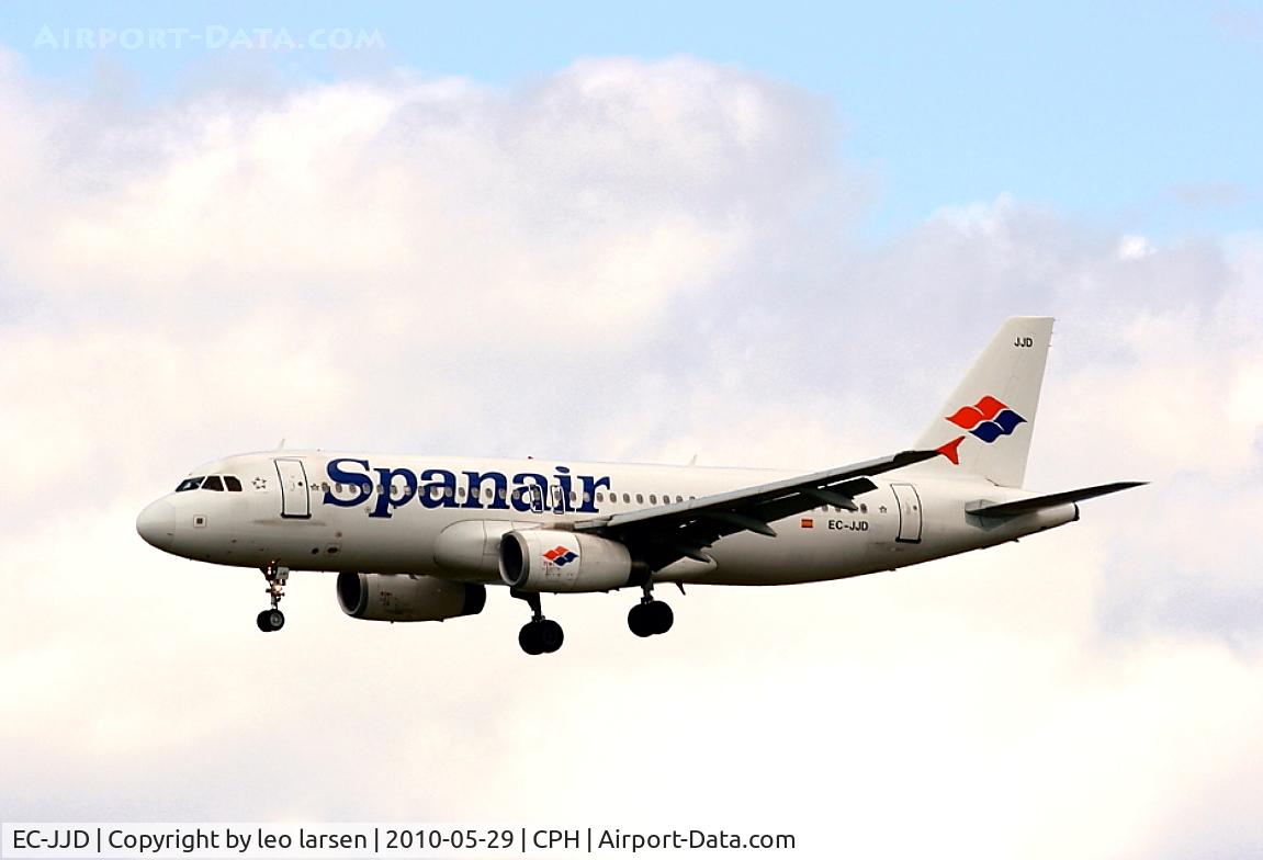 EC-JJD, 2005 Airbus A320-232 C/N 2479, Copenhagen 29.5.10