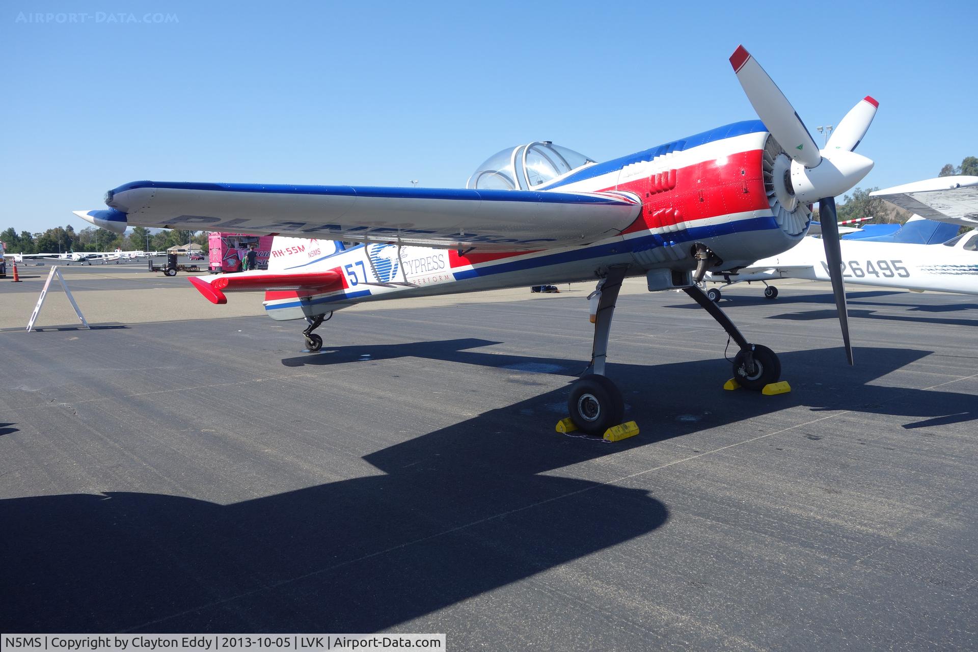 N5MS, 1992 Yakovlev Yak-55M C/N 920703, Livermore Airport 2013