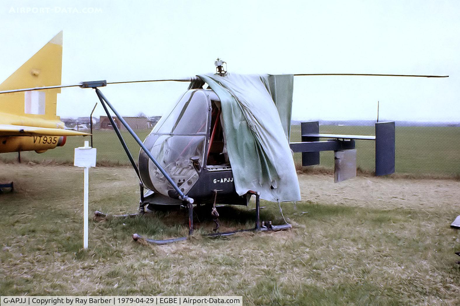 G-APJJ, Fairey Ultra Light Helicopter C/N F9428, Fairey Ultra Light Helicopter [F.9428] Coventry~G 29/04/1979. From a slide.