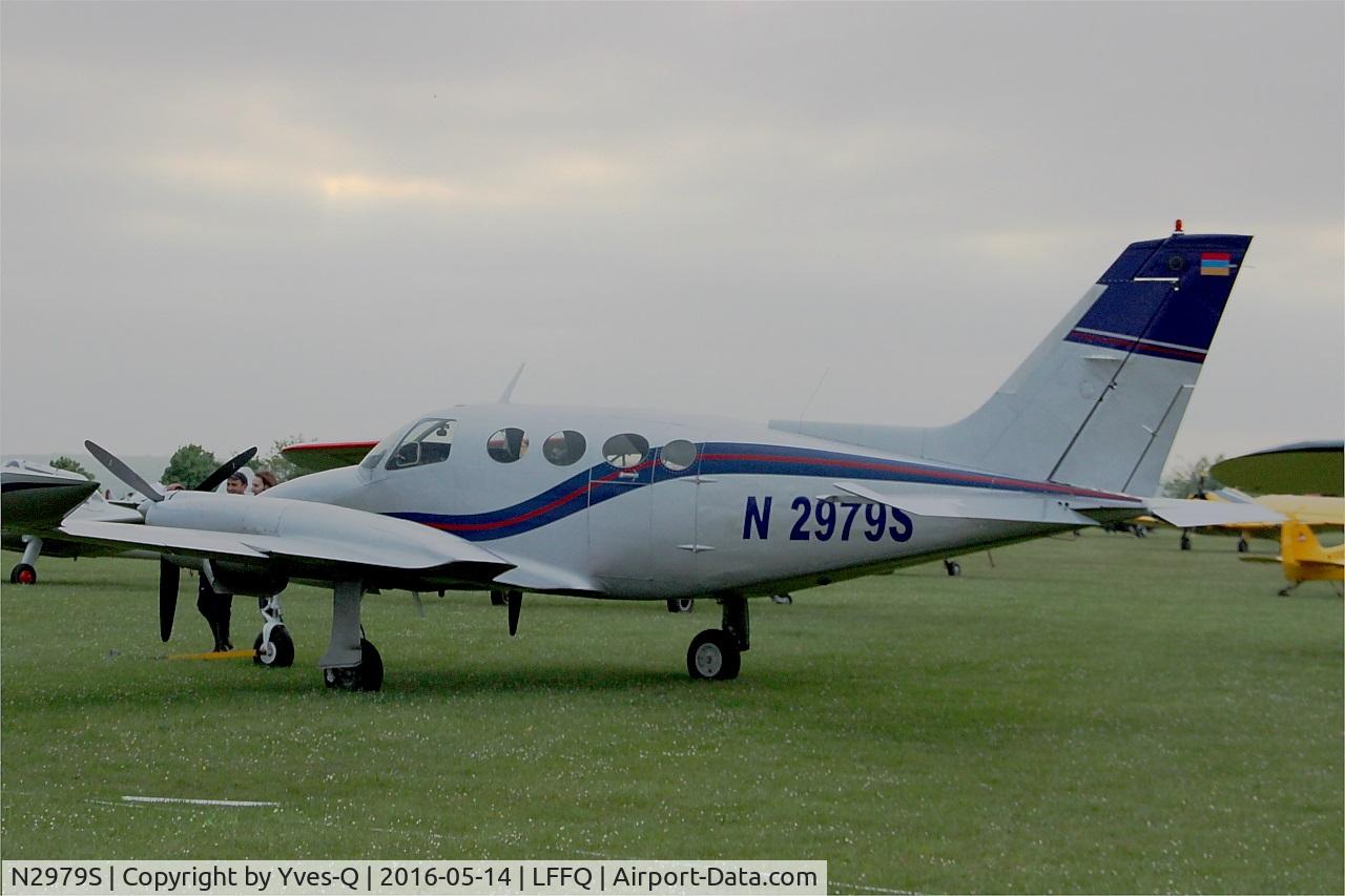 N2979S, 2013 Cessna 411A C/N 411-0272, Cessna 411A, Static park, La Ferté-Alais airfield (LFFQ) Air show 2016