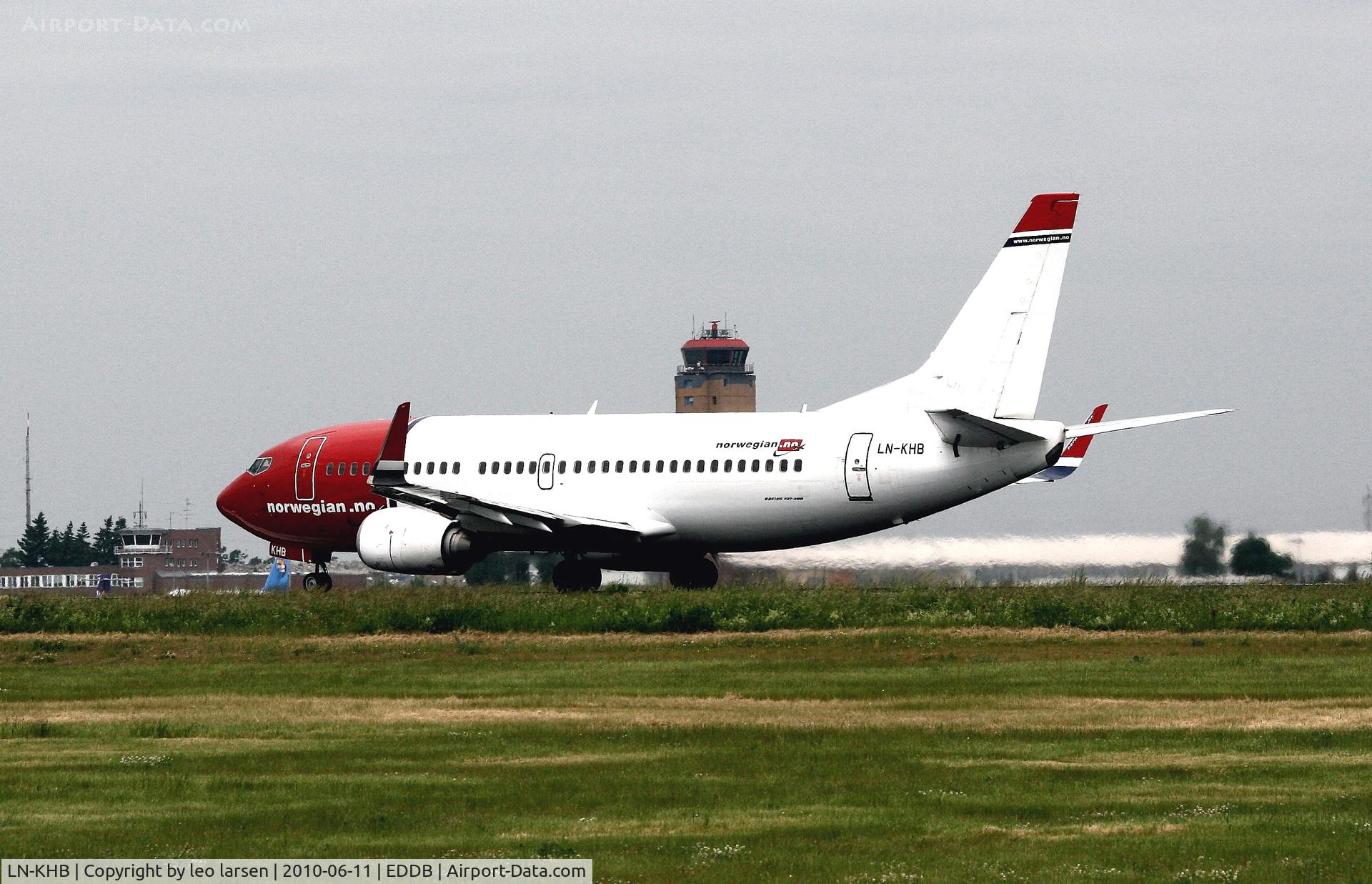 LN-KHB, 1998 Boeing 737-31S C/N 29264, Berlin 11.6.10