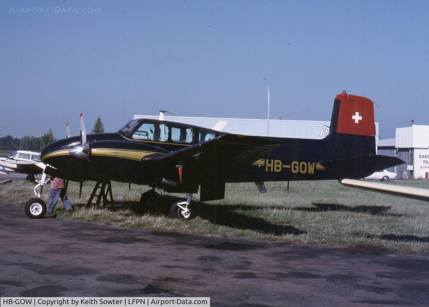HB-GOW, 1961 Beech D50E Twin Bonanza C/N DH-318, Nice Visitor