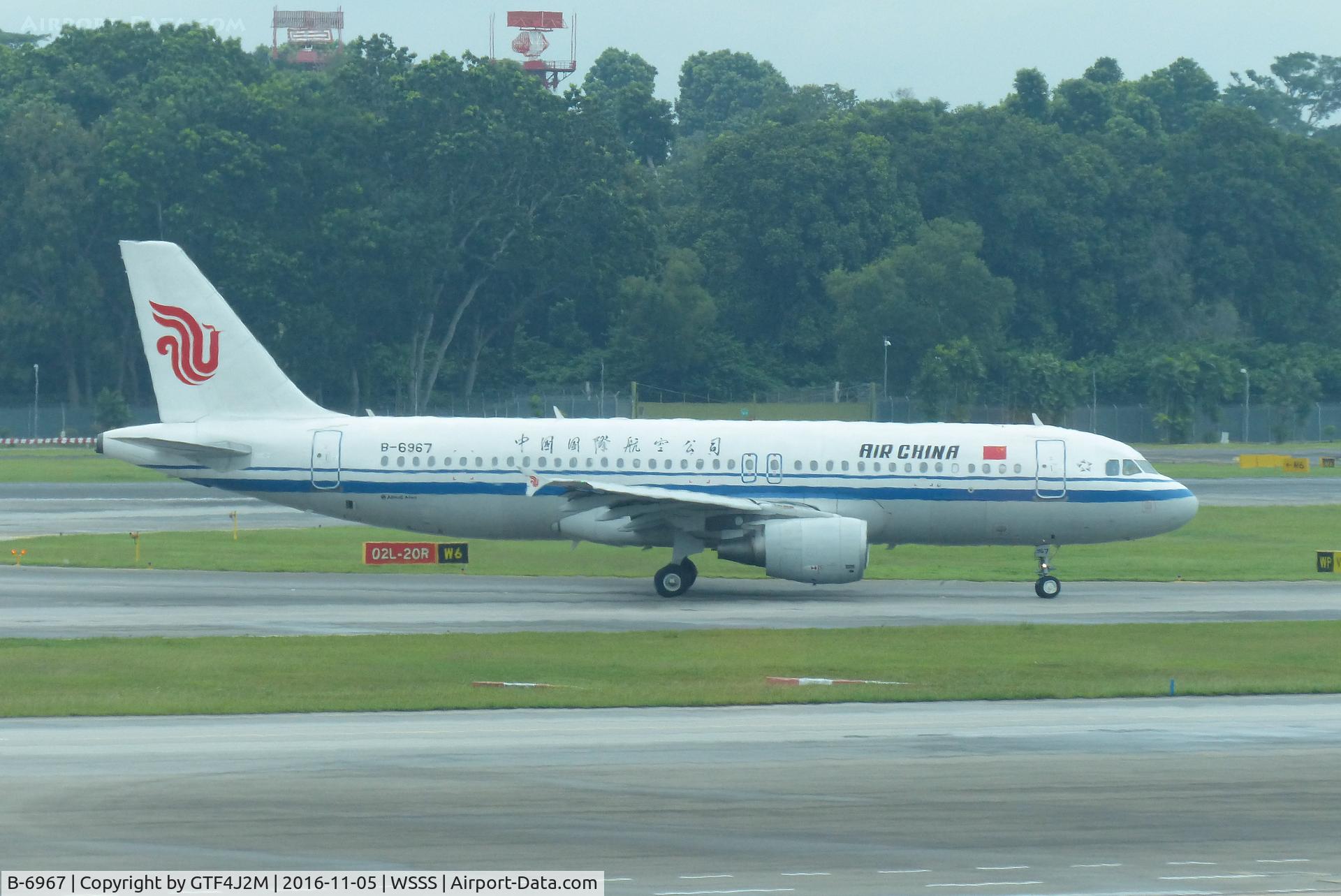 B-6967, 2013 Airbus A320-214 C/N 5419, B-6967  Air China  at Singapore 5.11.16
