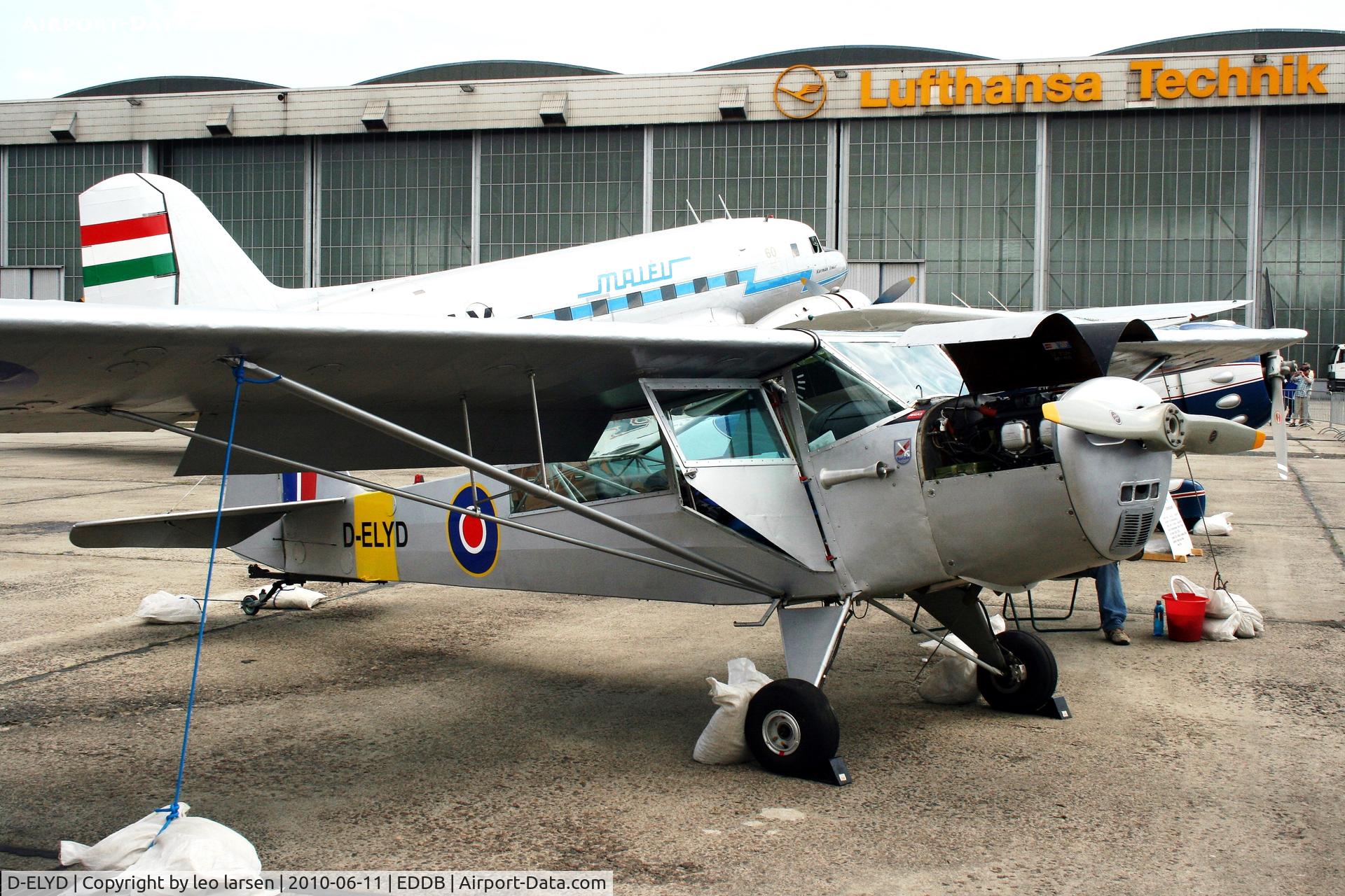 D-ELYD, 1950 Taylorcraft J Auster 5 C/N 1790, Berlin Air Show 11.6.10