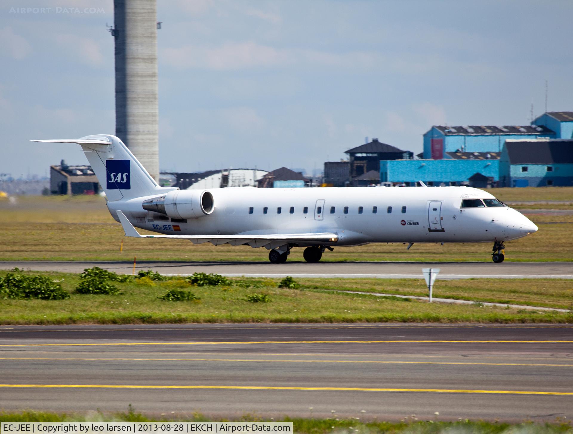 EC-JEE, 2005 Bombardier CRJ-200ER (CL-600-2B19) C/N 7989, Copenhagen 27.8.13