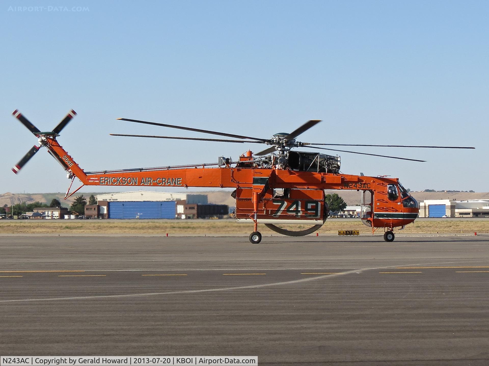 N243AC, Erickson S64E Skycrane C/N 64022, Taxing along the north GA ramp.