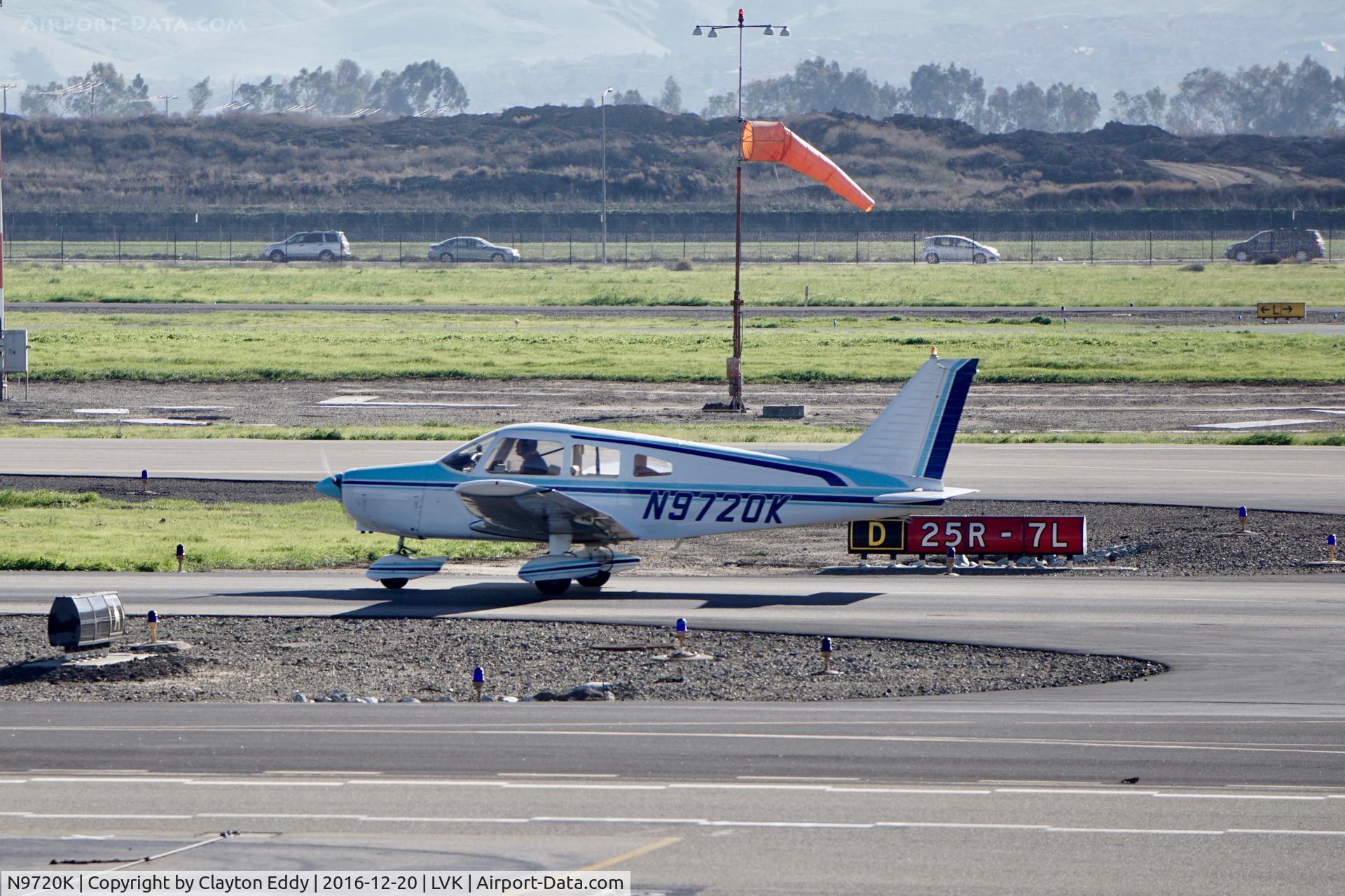 N9720K, 1976 Piper PA-28-151 Cherokee C/N 28-7615233, Livermore Airport California 2016