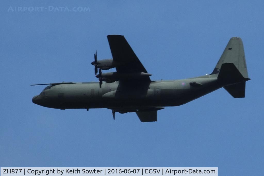 ZH877, 1998 Lockheed Martin C-130J-30 Hercules C.4 C/N 382-5461, Overflying as part of the Queens Flypast rehearsal