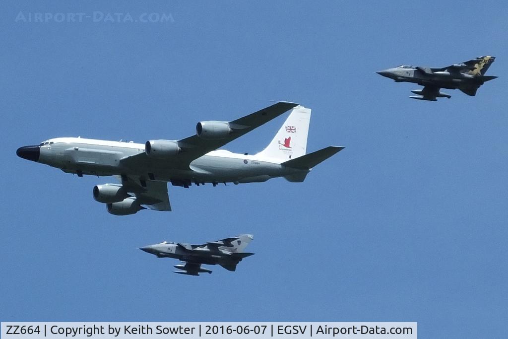 ZZ664, 1964 Boeing RC-135W Rivet Joint C/N 18773, Overflying as part of the Queens Flypast rehearsal