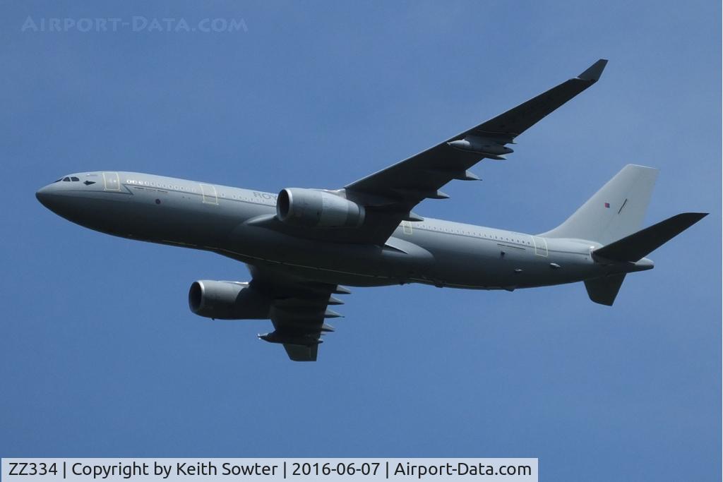 ZZ334, 2009 Airbus KC3 Voyager (A330-243MRTT) C/N 1033, Overflying as part of the Queens Flypast rehearsal