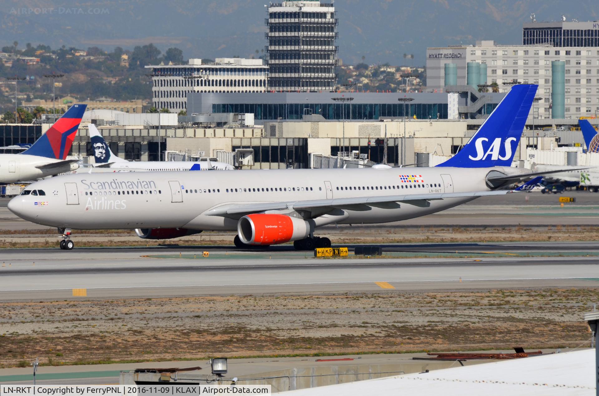 LN-RKT, 2016 Airbus A330-343E C/N 1697, Viking A333 landed in LAX