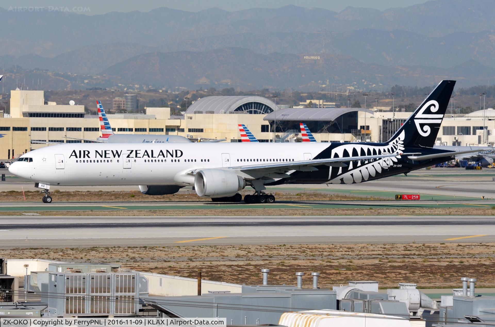 ZK-OKO, 2011 Boeing 777-306/ER C/N 38407, ANZ B773