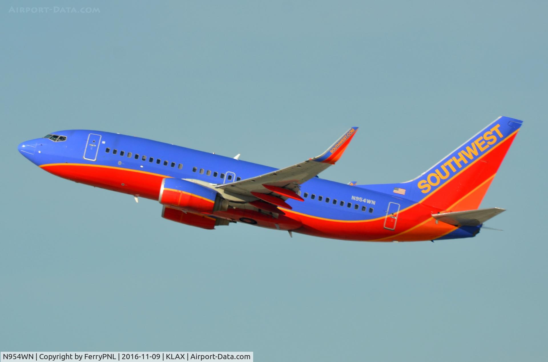 N954WN, 2010 Boeing 737-7H4 C/N 36669, Southwest B737