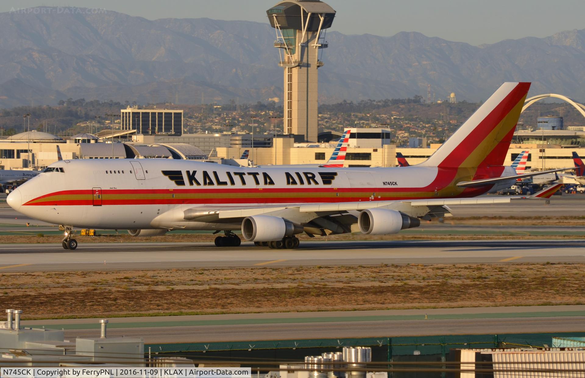 N745CK, 1998 Boeing 747-446BCF C/N 26361, Kalitta B744F ariving in LAX.