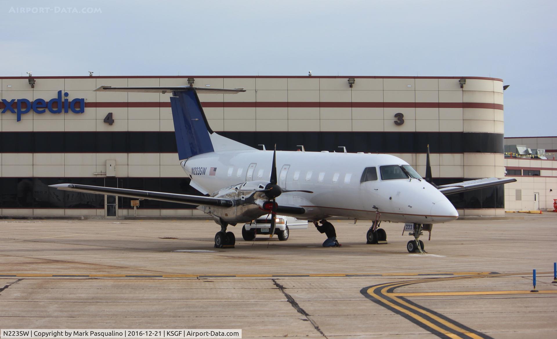 N223SW, 1995 Embraer EMB-120ER Brasilia C/N 120.291, EMB-120ER