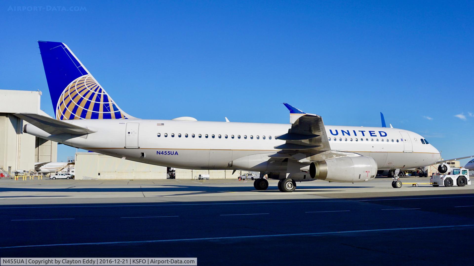 N455UA, 1999 Airbus A320-232 C/N 1105, SFO 2016