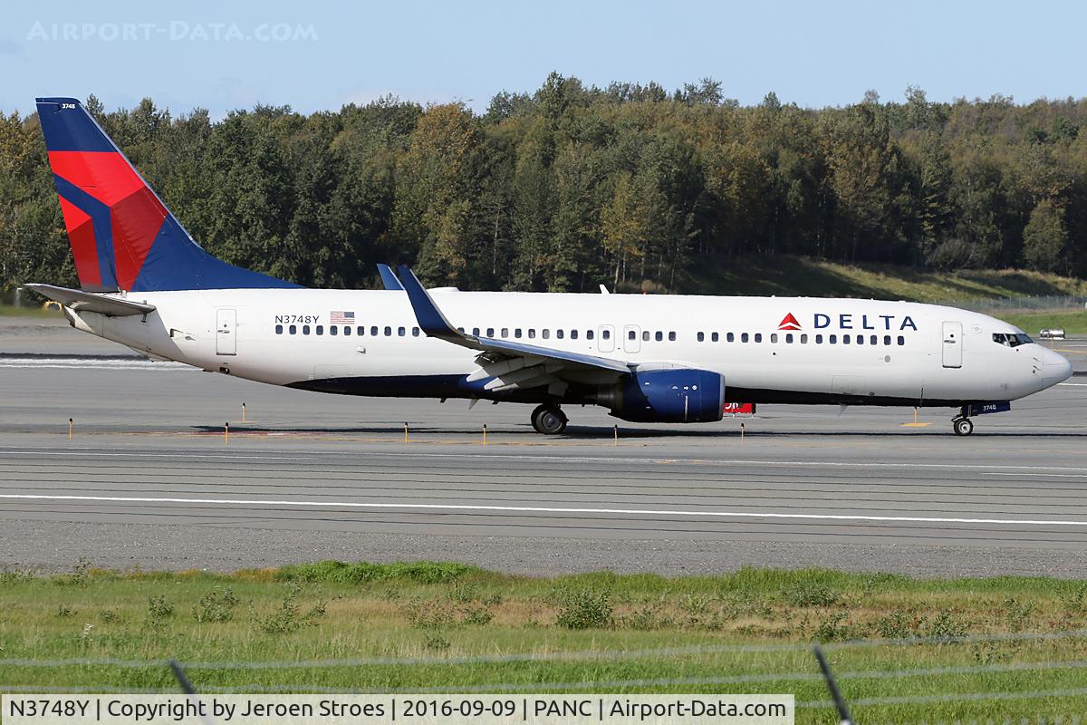 N3748Y, 2001 Boeing 737-832 C/N 30489, Anchorage