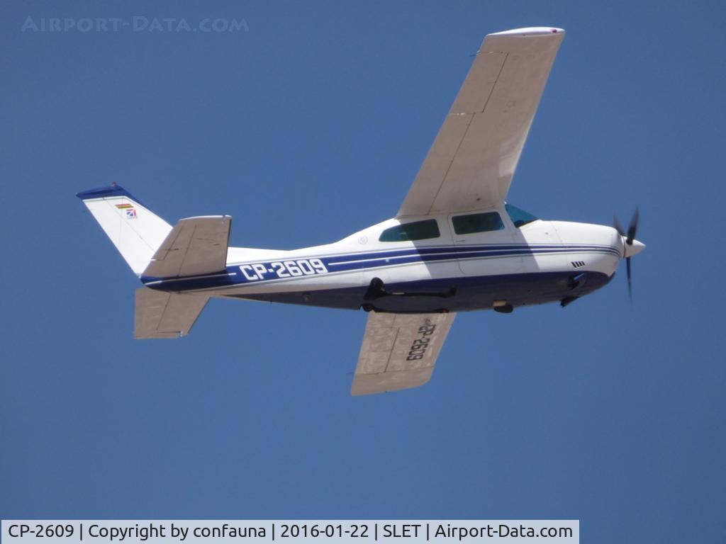 CP-2609, 1969 Cessna 210K Centurion C/N 21059218, leaving El Trompillo