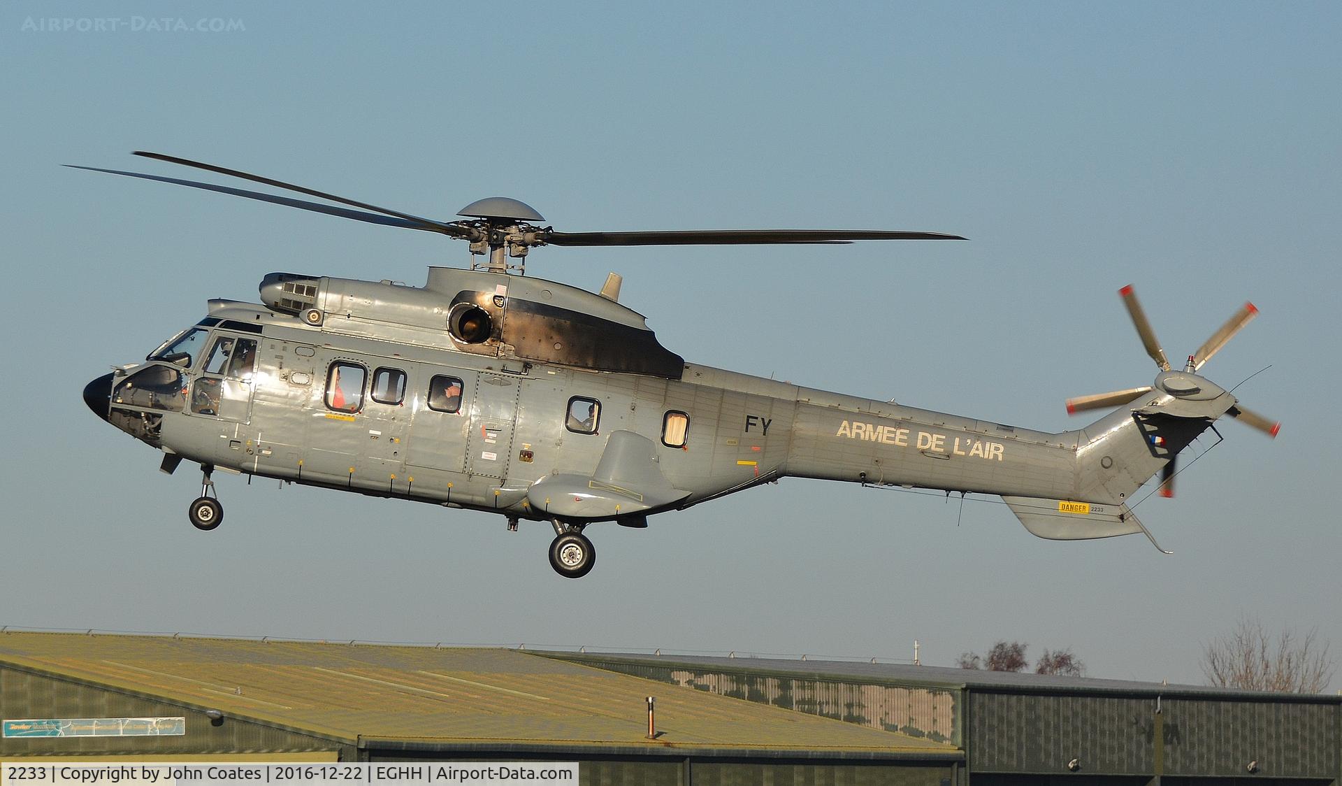 2233, Aérospatiale AS-332L-1 Super Puma C/N 2233, F-RAFY arriving for a fuel stop