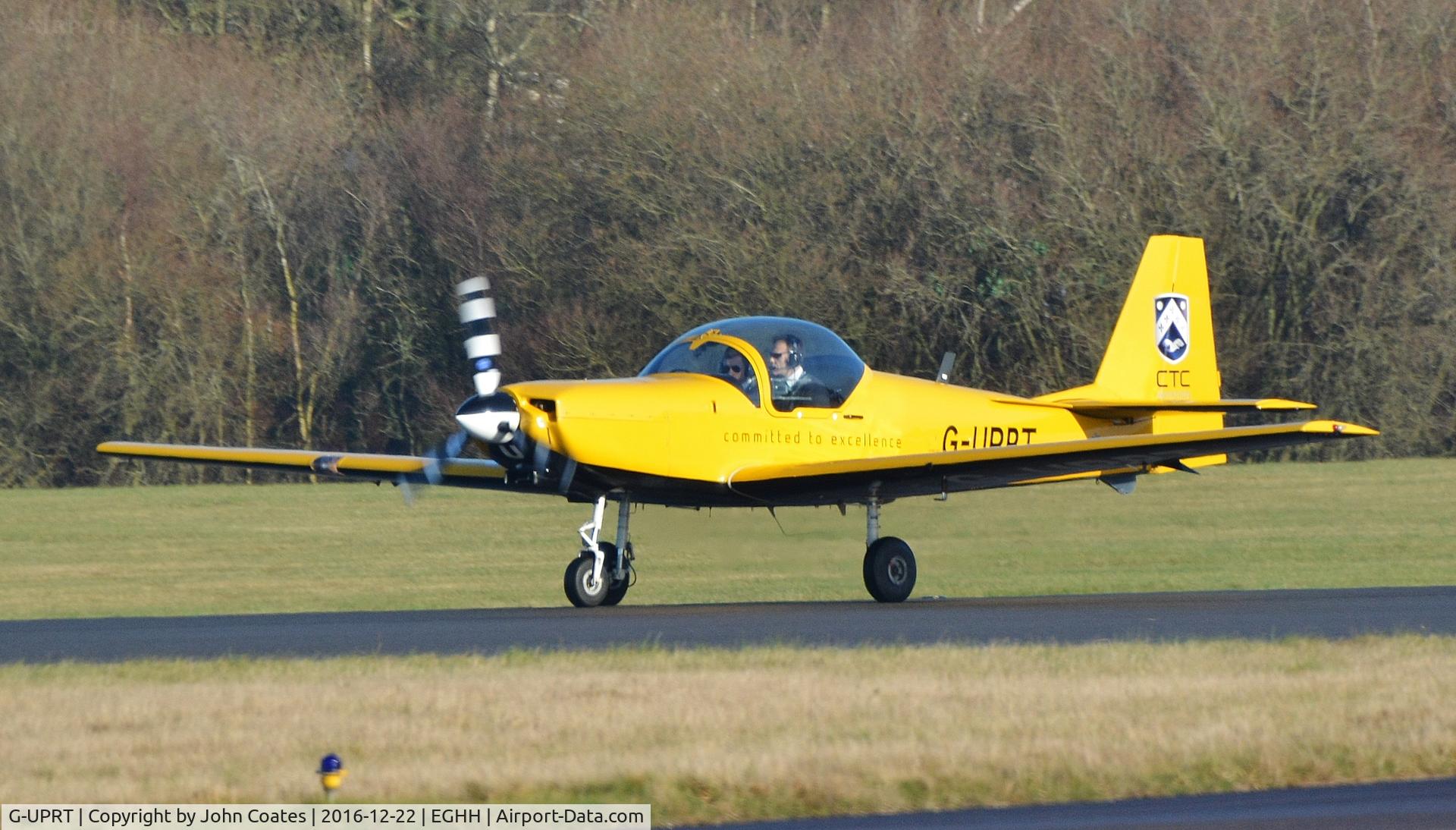 G-UPRT, 1997 Slingsby T-67M-260 Firefly C/N 2255, Departing 26