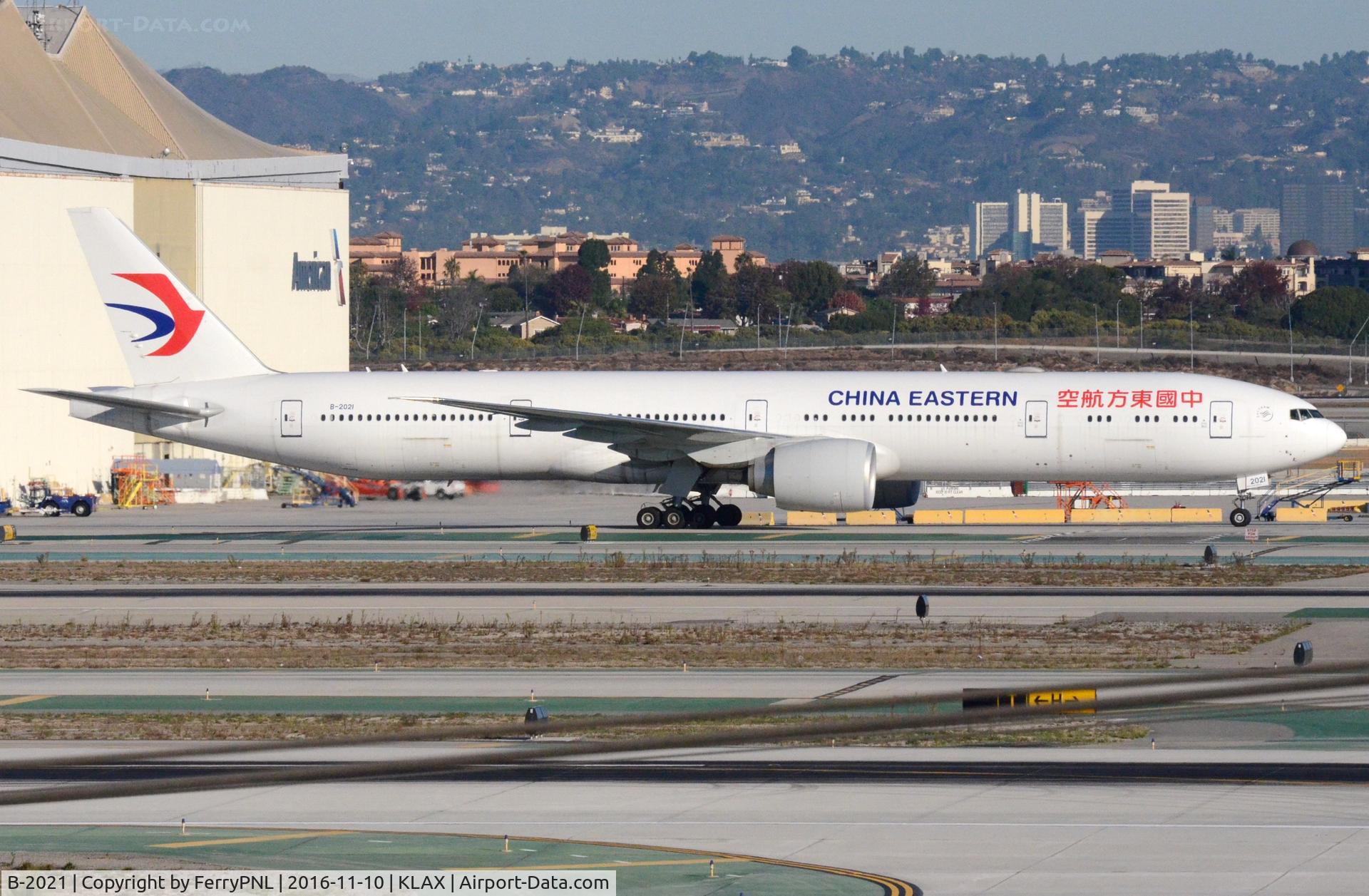 B-2021, 2015 Boeing 777-39P/ER C/N 43273, China Eastern B773