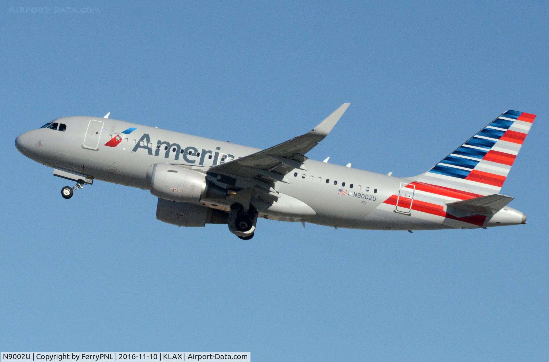 N9002U, 2013 Airbus A319-115 C/N 5698, American A319, registration carried before on a UA B732.