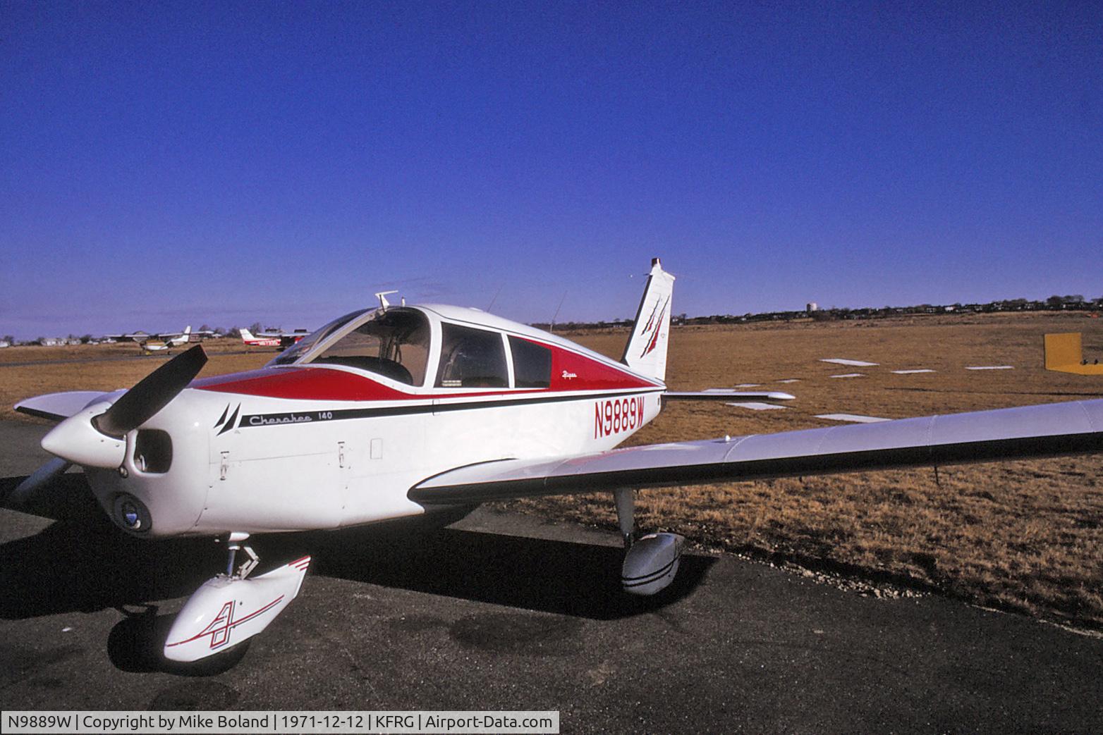 N9889W, 1967 Piper PA-28-140 C/N 28-23409, Piper N9889W at Republic Airport in December 12, 1971, for a flight to Newport RI.