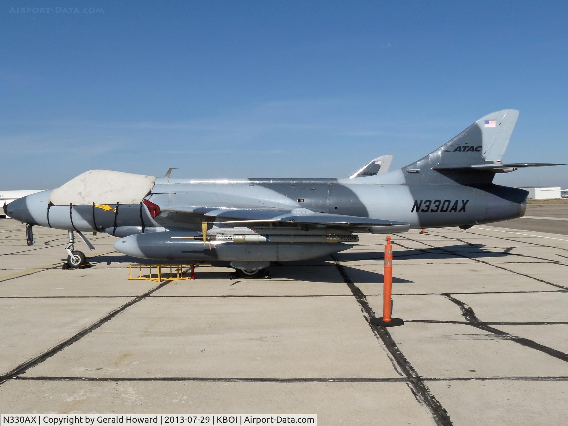 N330AX, Hawker Hunter F.58 C/N 41H-697457, Used for dissimilar air training.