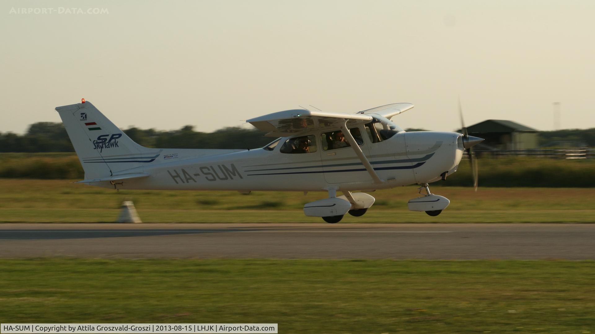 HA-SUM, 2003 Cessna 172S C/N 172S9470, Jakabszállás Airport, Hungary