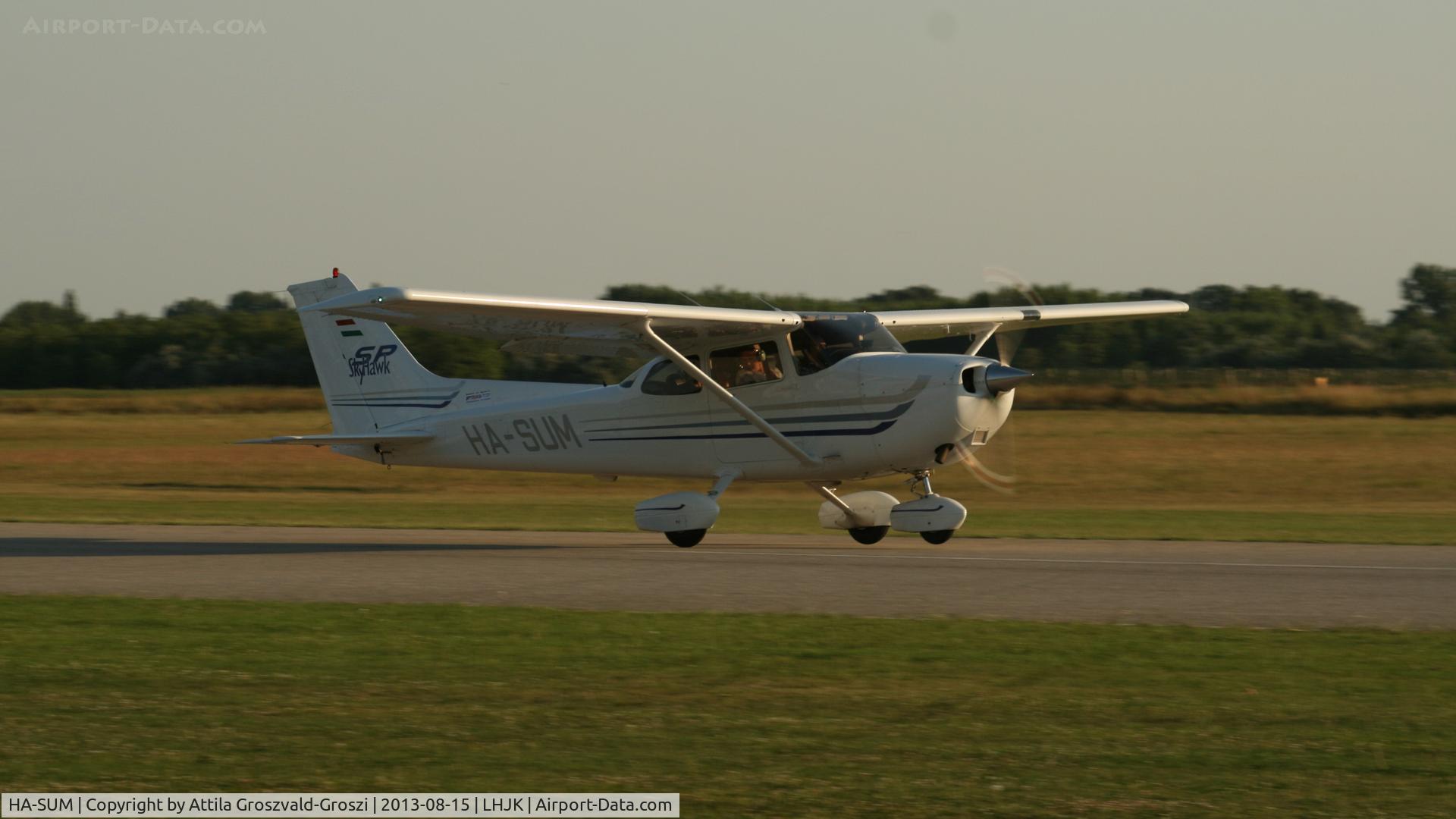HA-SUM, 2003 Cessna 172S C/N 172S9470, Jakabszállás Airport, Hungary