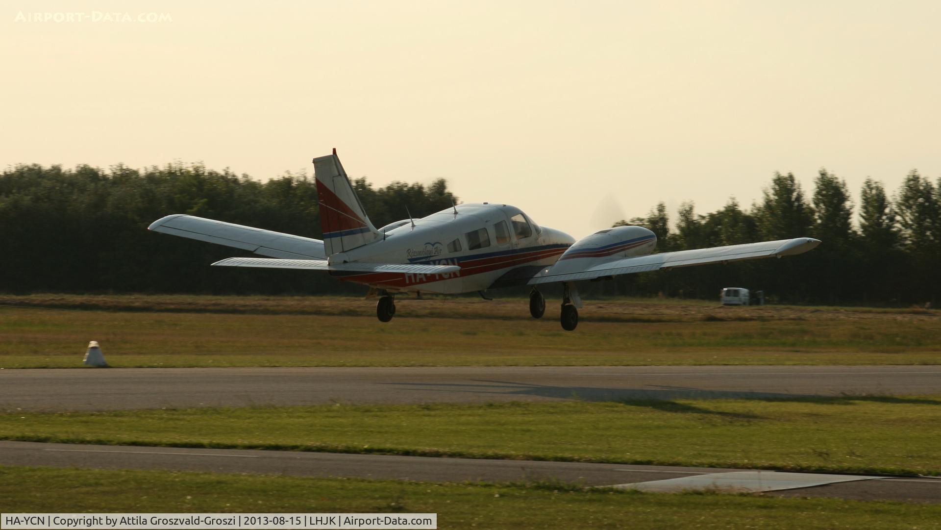 HA-YCN, 1981 Piper PA-34-220T Seneca III C/N 34-8133150, Jakabszállás Airport, Hungary