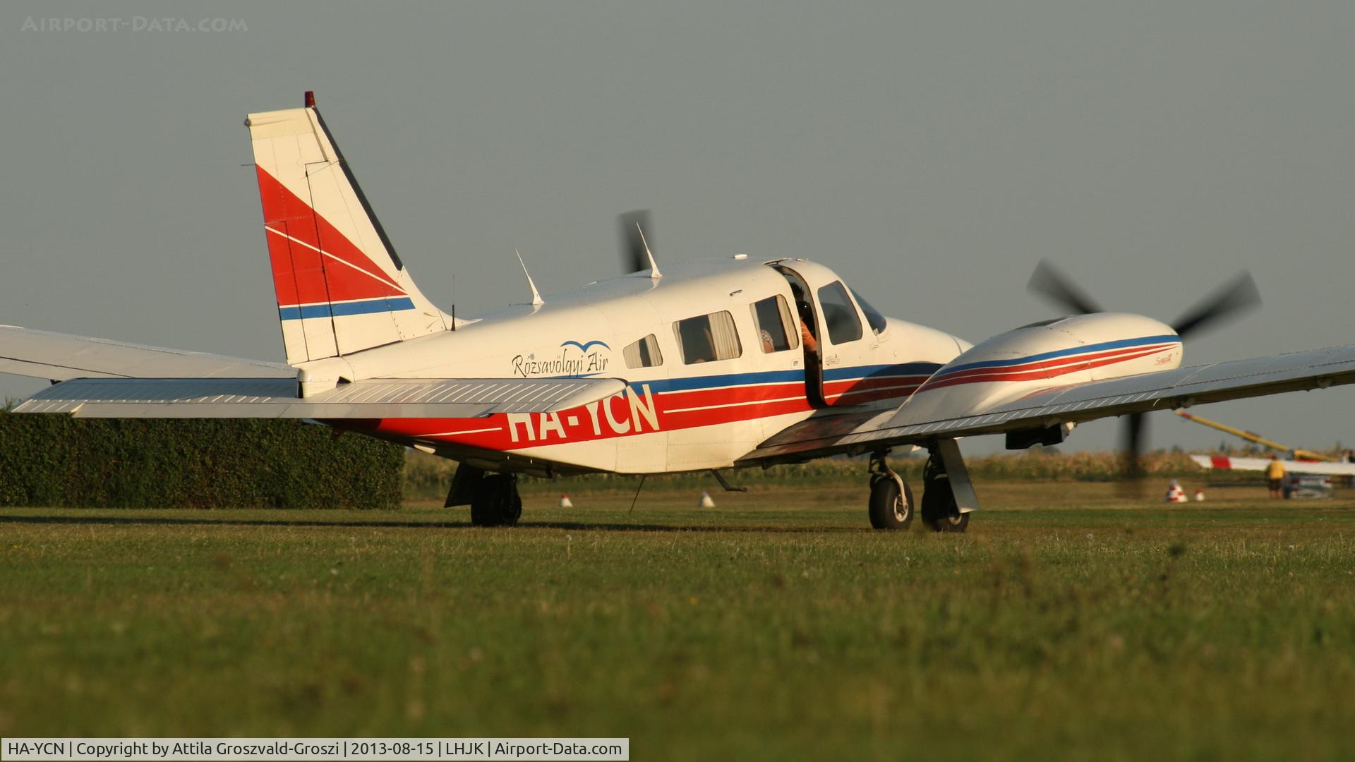 HA-YCN, 1981 Piper PA-34-220T Seneca III C/N 34-8133150, Jakabszállás Airport, Hungary