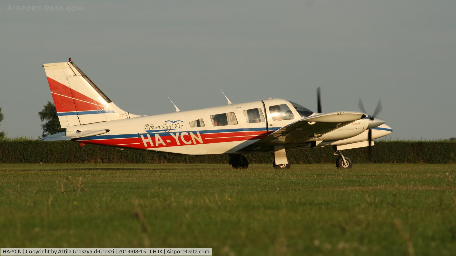 HA-YCN, 1981 Piper PA-34-220T Seneca III C/N 34-8133150, Jakabszállás Airport, Hungary