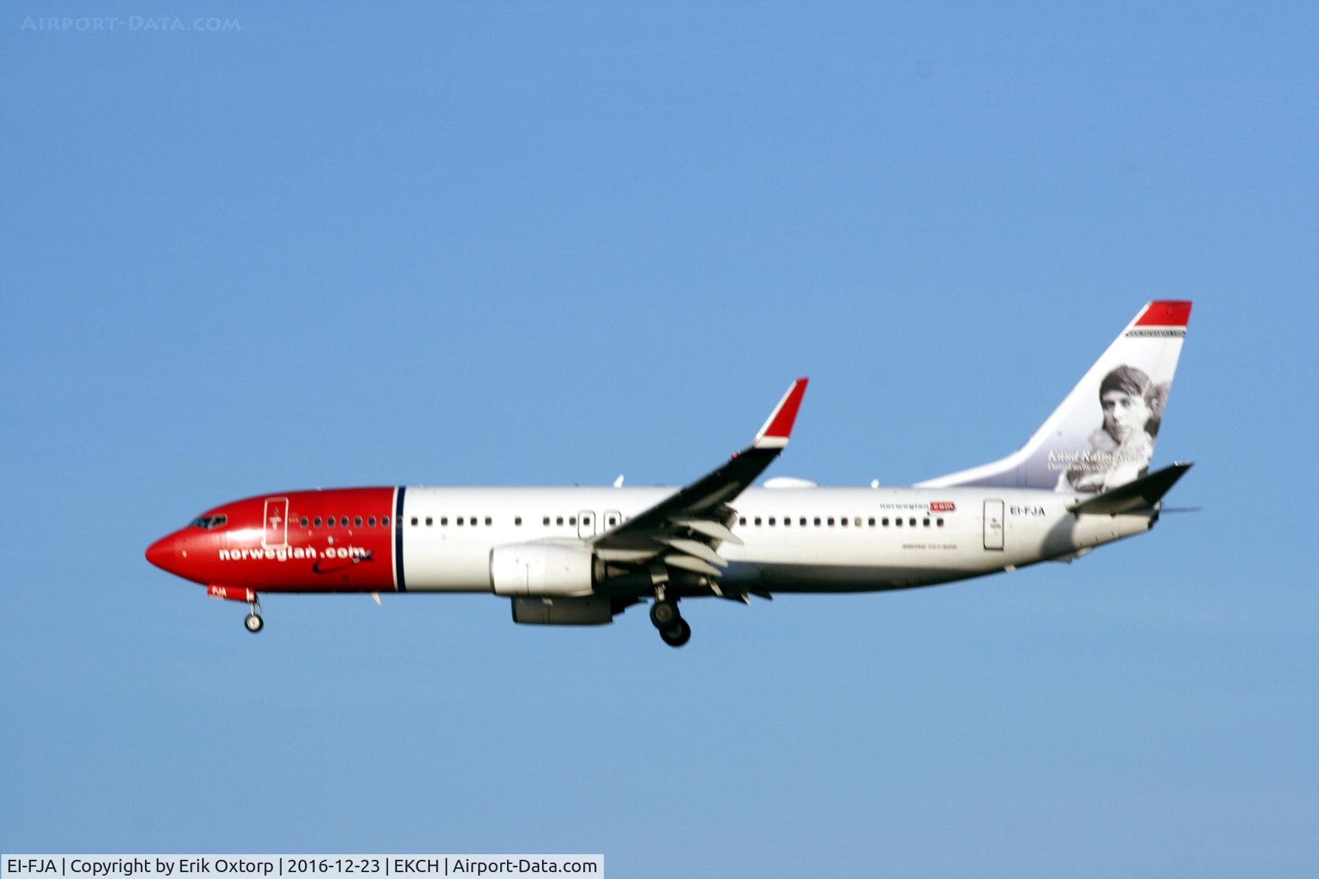 EI-FJA, 2012 Boeing 737-8JP C/N 39419, EI-FJA landing rw 22L
