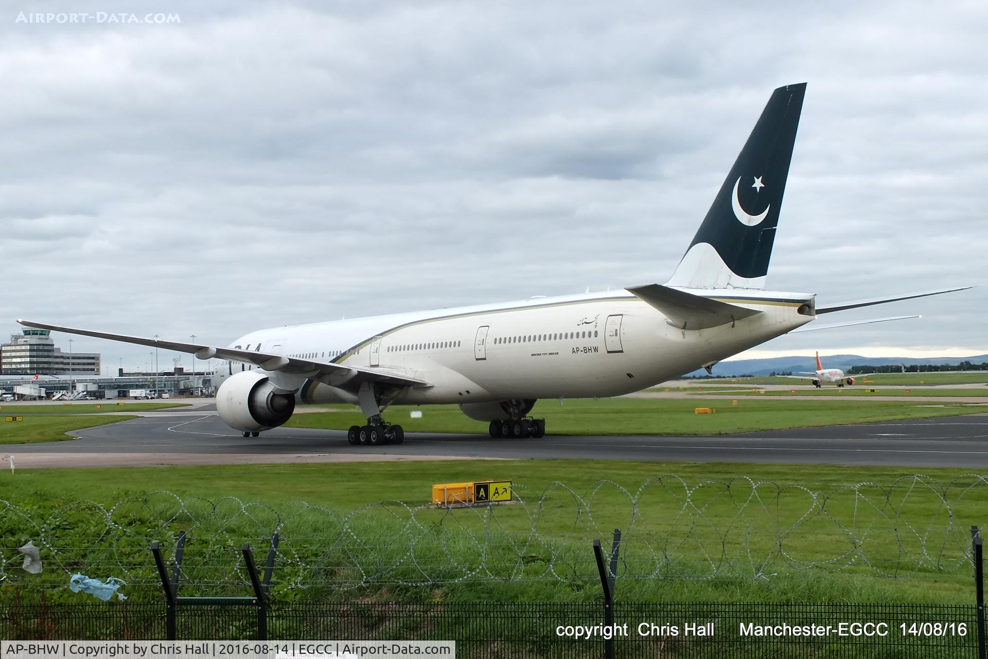 AP-BHW, 2007 Boeing 777-340/ER C/N 33779, PIA - Pakistan International Airlines