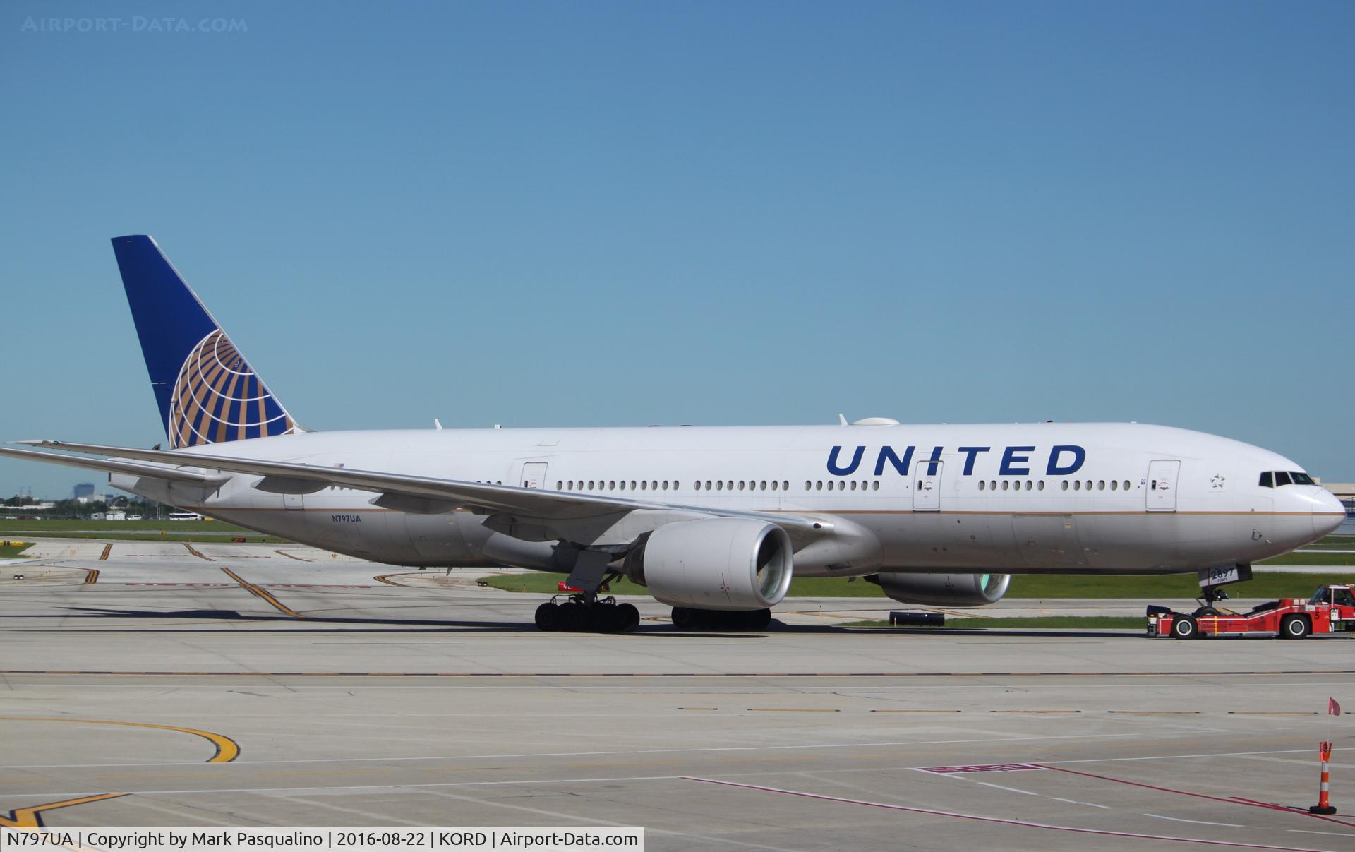 N797UA, 1998 Boeing 777-222 C/N 26924, Boeing 777-200