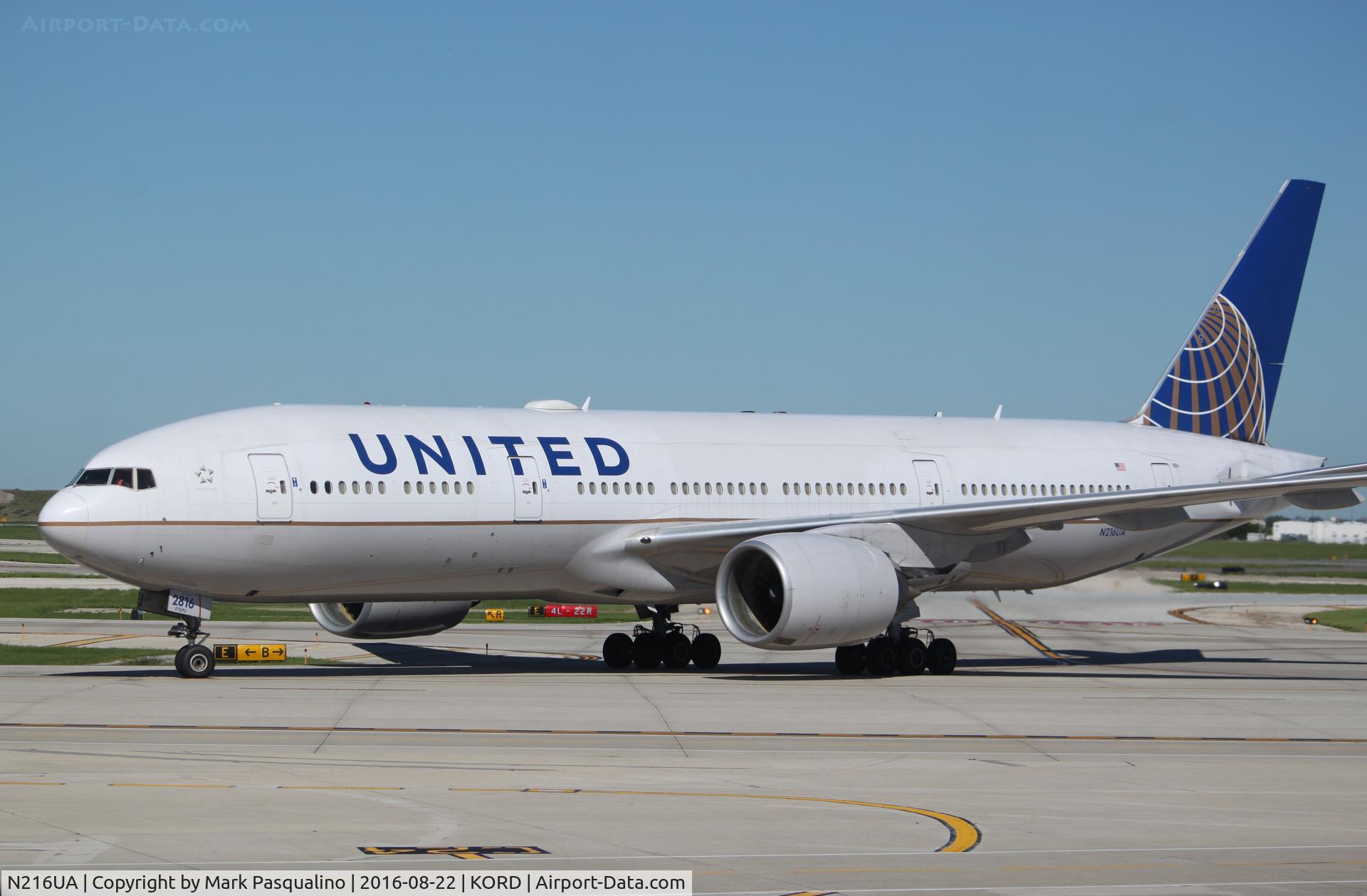 N216UA, 2000 Boeing 777-222 C/N 30549, Boeing 777-200