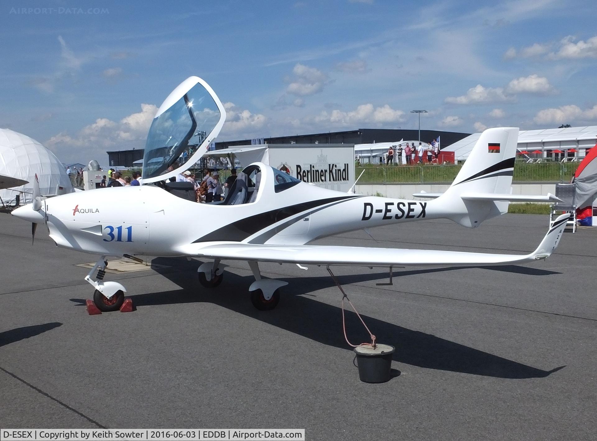 D-ESEX, 2006 Cessna 172S C/N 172S10320, At the Berlin ILA Airshow 2016