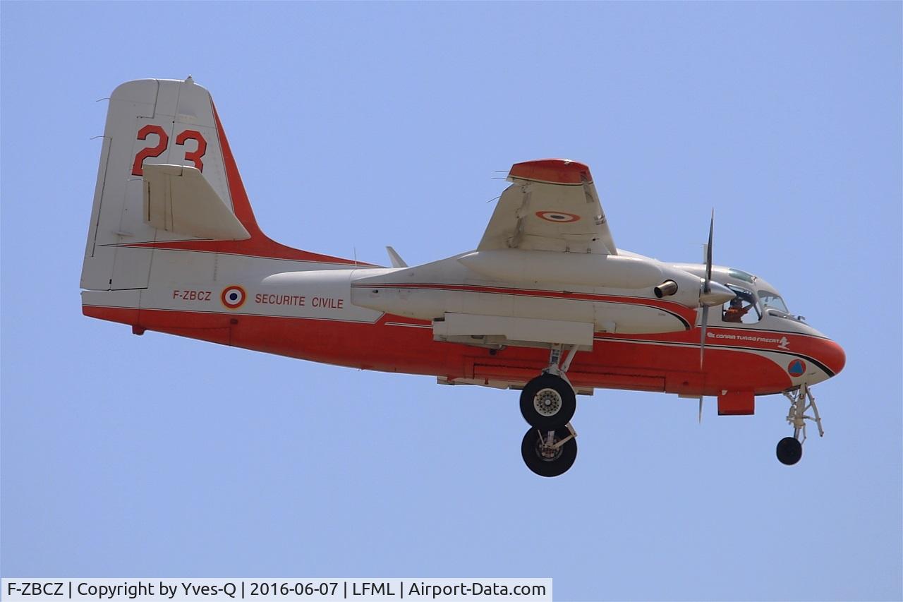 F-ZBCZ, Grumman CP-121 Tracker C/N DHC-94, Grumman CP-121 Tracker, Short approach Rwy 32R, Marseille-Provence Airport (LFML-MRS)