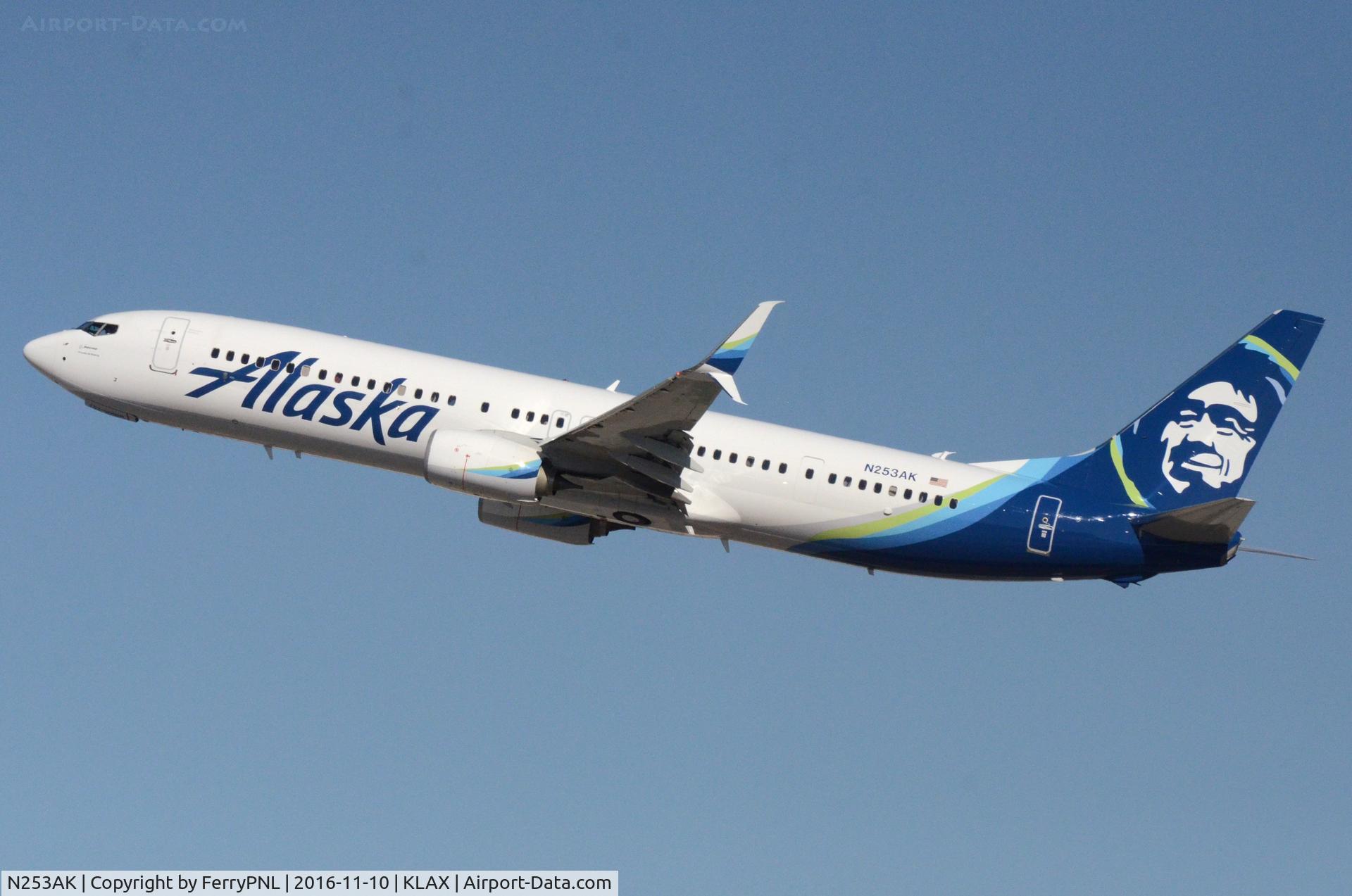 N253AK, 2016 Boeing 737-990/ER C/N 36348, Alaska B739 climbing out.
