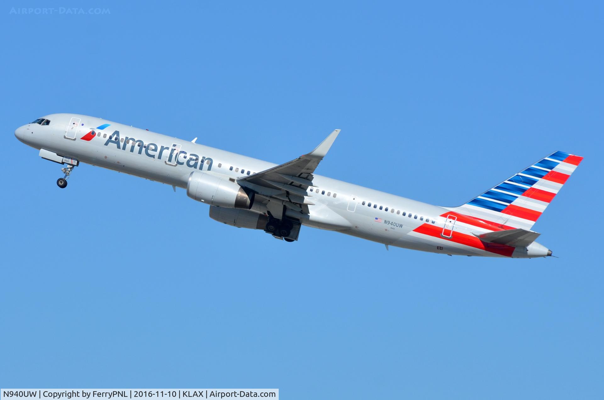 N940UW, 1995 Boeing 757-2B7 C/N 27805, American B752 climbing out of LAX
