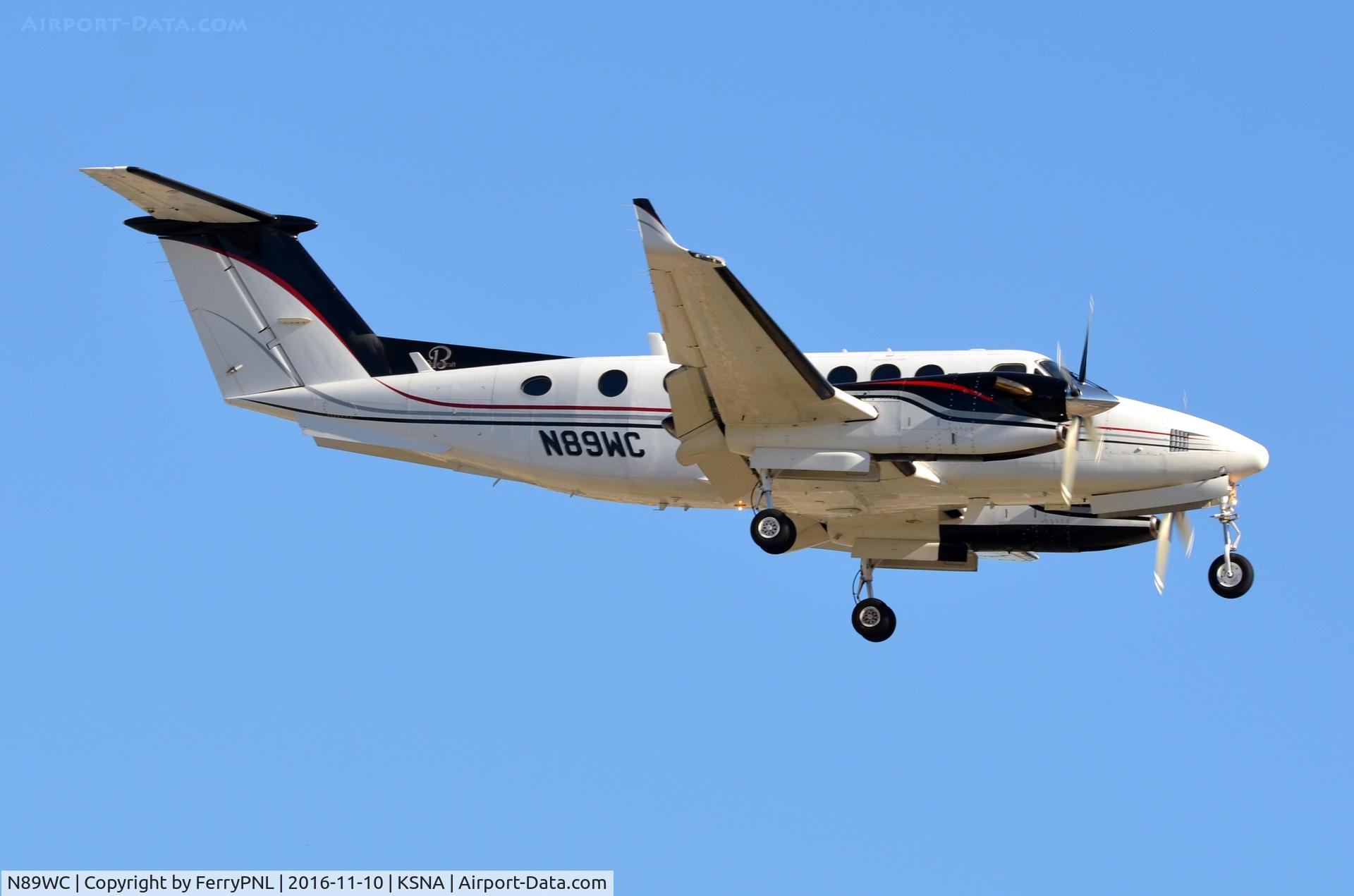 N89WC, 1992 Beech B300 King Air C/N FL-72, West Coast Aviation Be350 landing.
