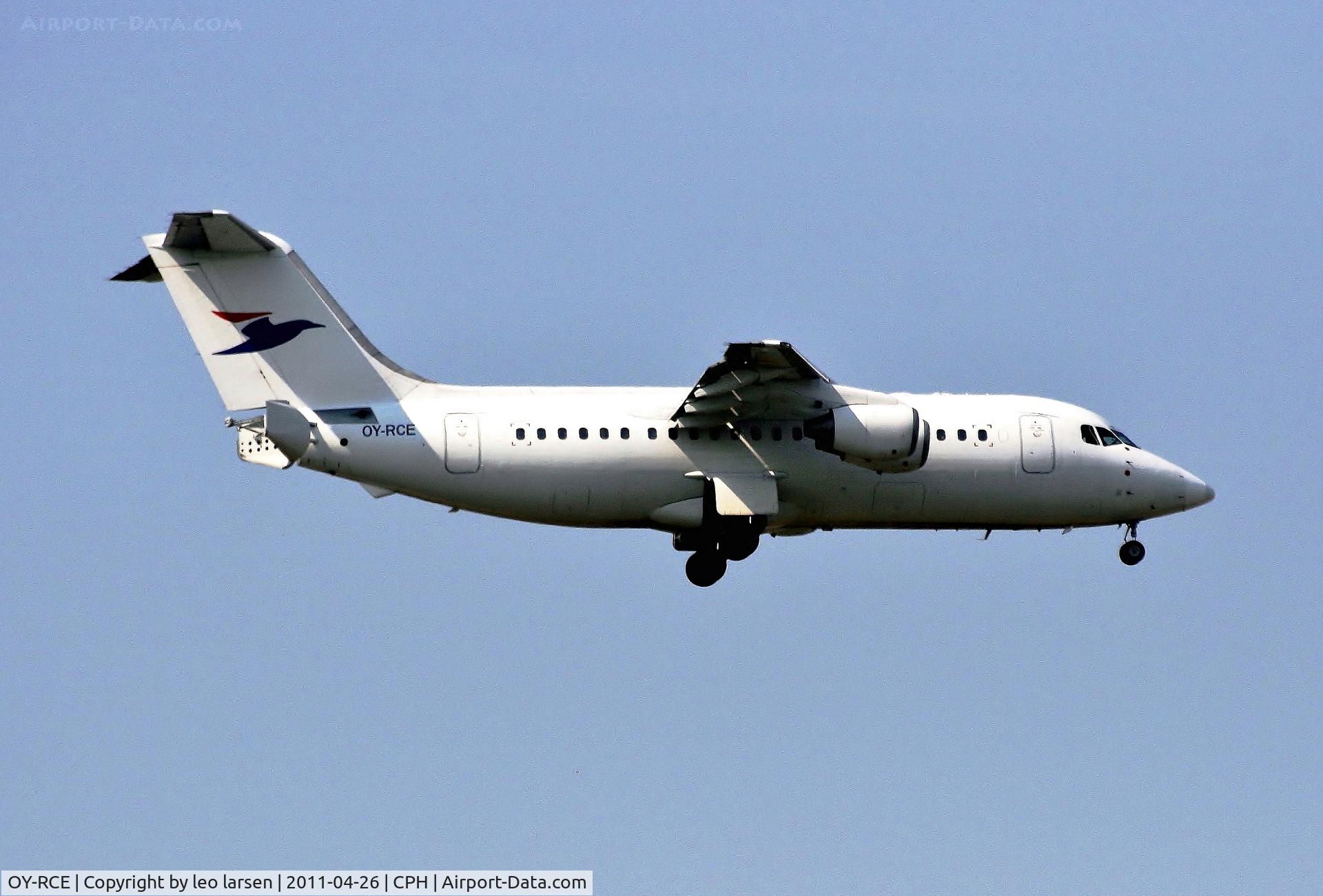 OY-RCE, 1993 British Aerospace Avro 146-RJ85 C/N E.2233, Copenhagen 26.4.11