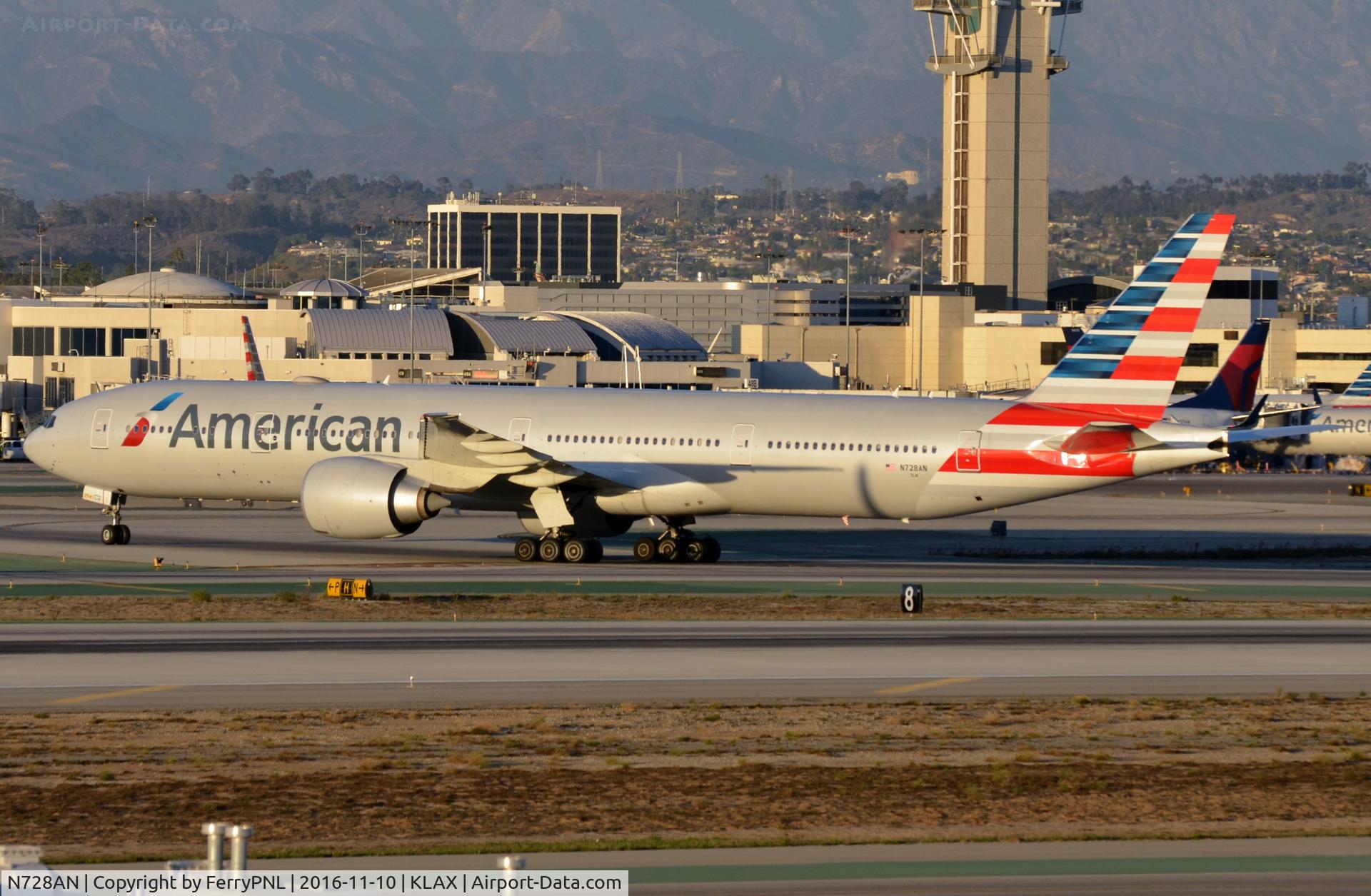 N728AN, 2014 Boeing 777-323/ER C/N 31553, American B773 arrived.