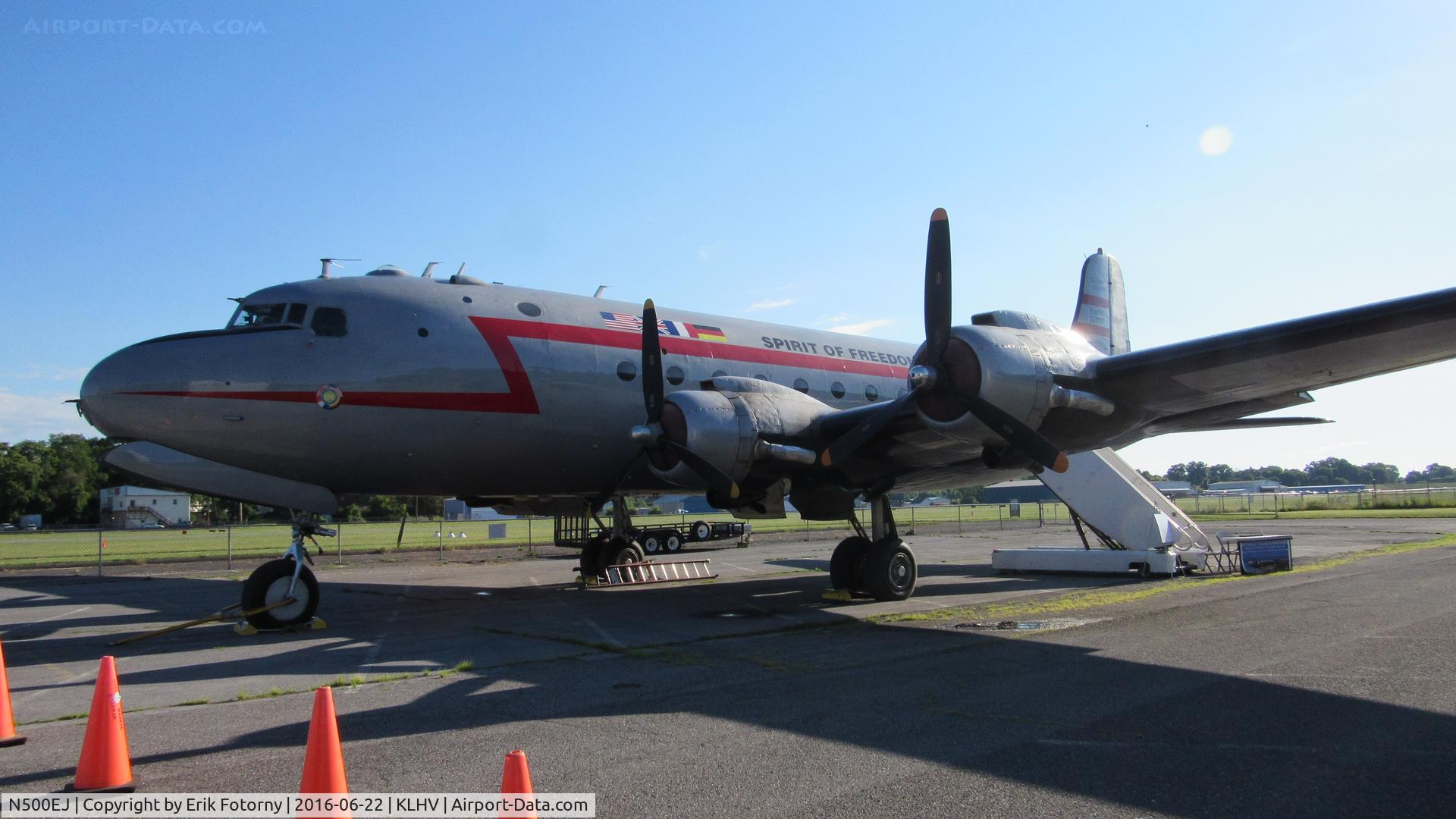 N500EJ, 1945 Douglas C-54E Skymaster (DC-4A) C/N DO316, Sentimental Journey 2016